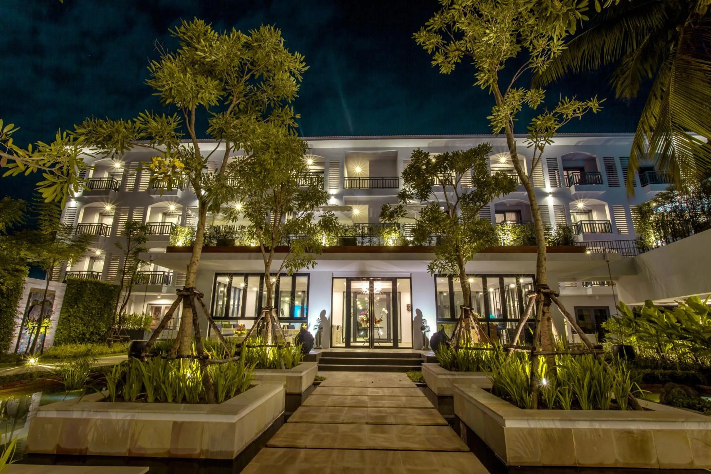 Facade/entrance in Damrei Angkor Hotel