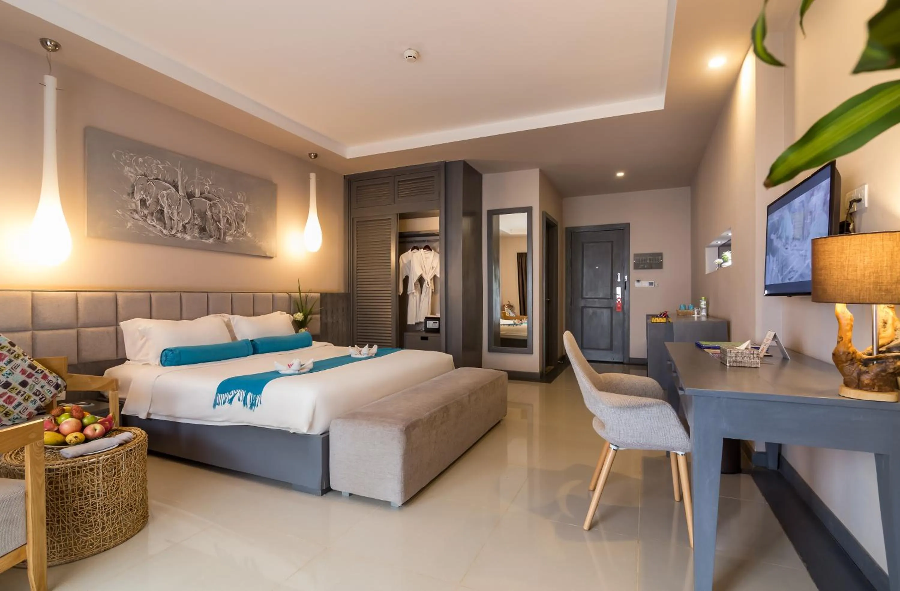 Photo of the whole room, Bed in Damrei Angkor Hotel