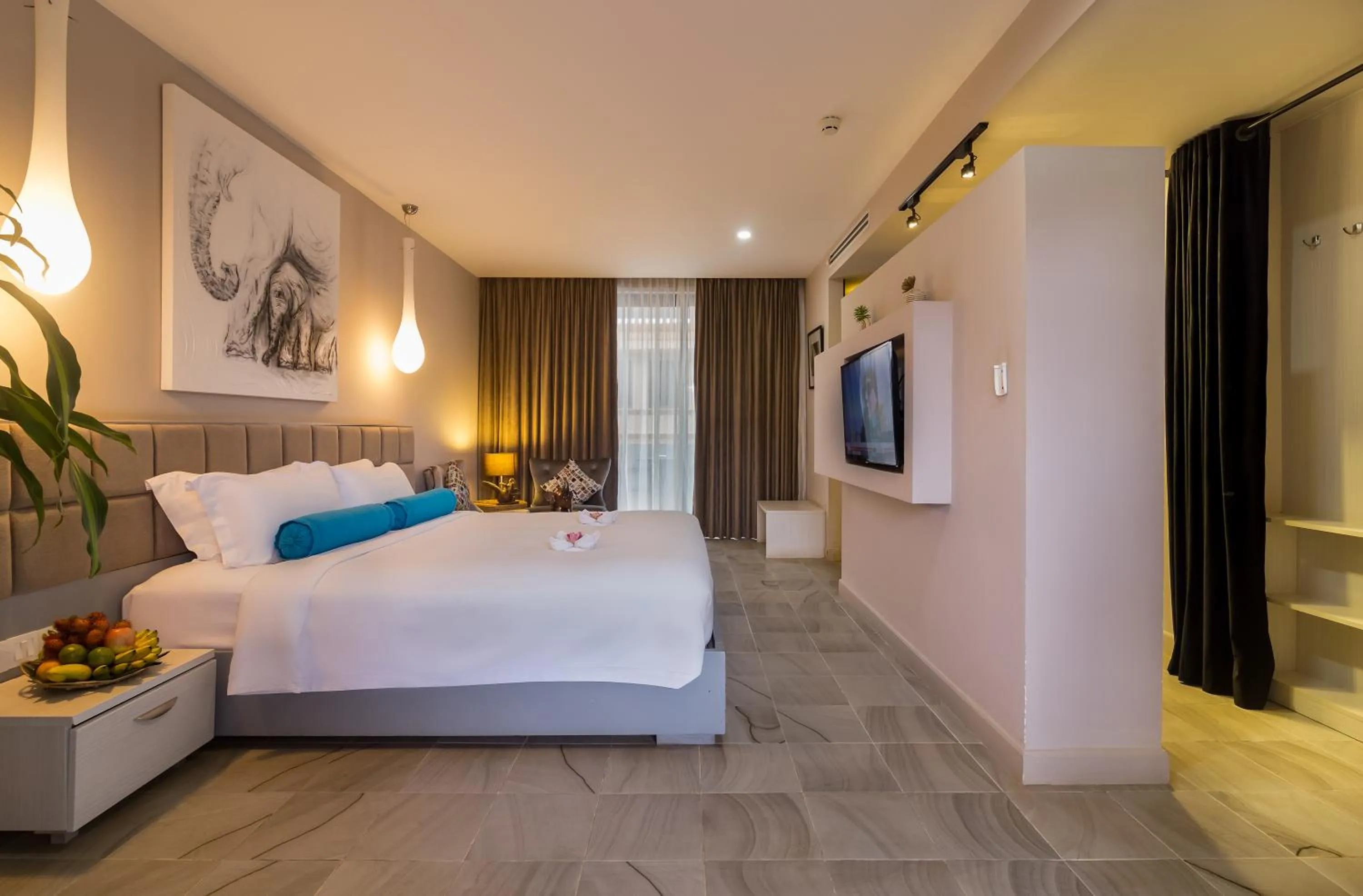 Photo of the whole room, Bed in Damrei Angkor Hotel