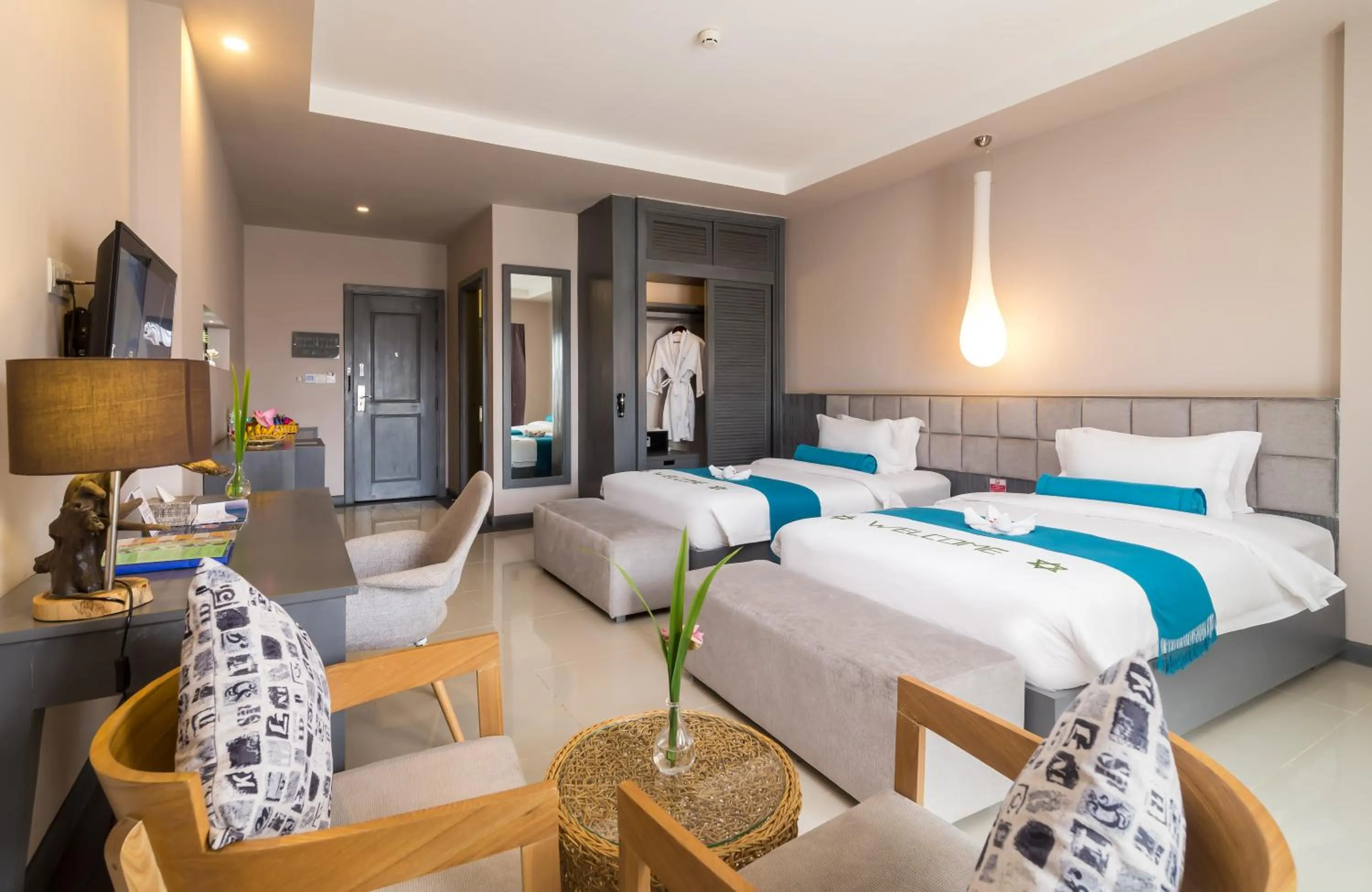 Photo of the whole room, Bed in Damrei Angkor Hotel