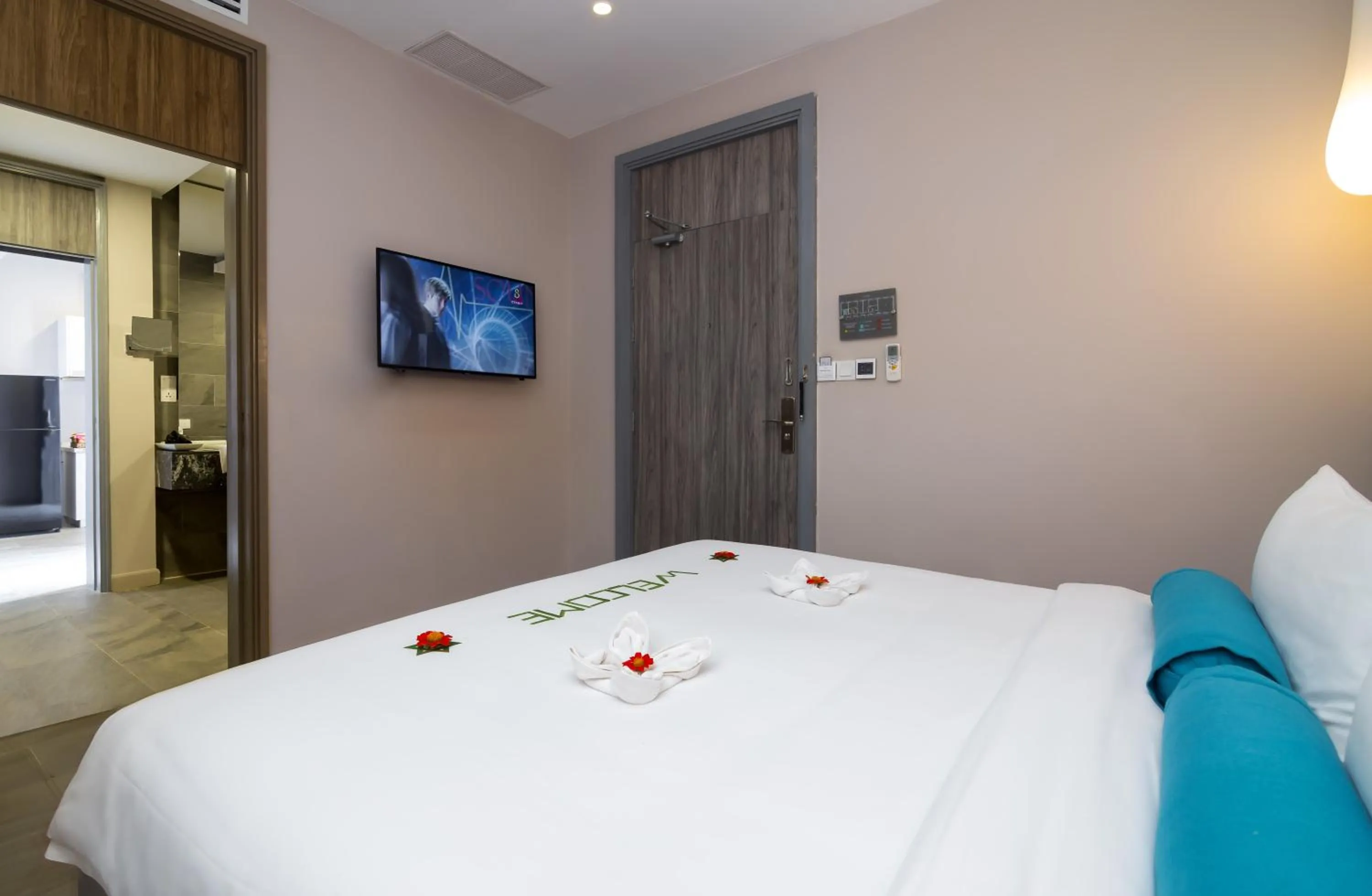 Photo of the whole room, Bed in Damrei Angkor Hotel