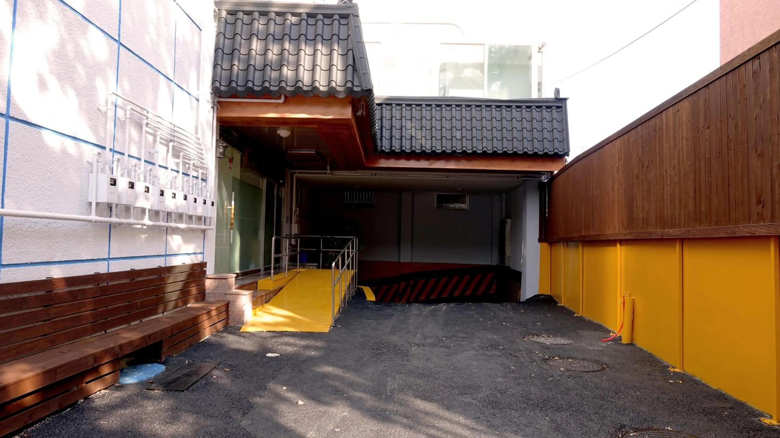 Facade/entrance in Happy Memory