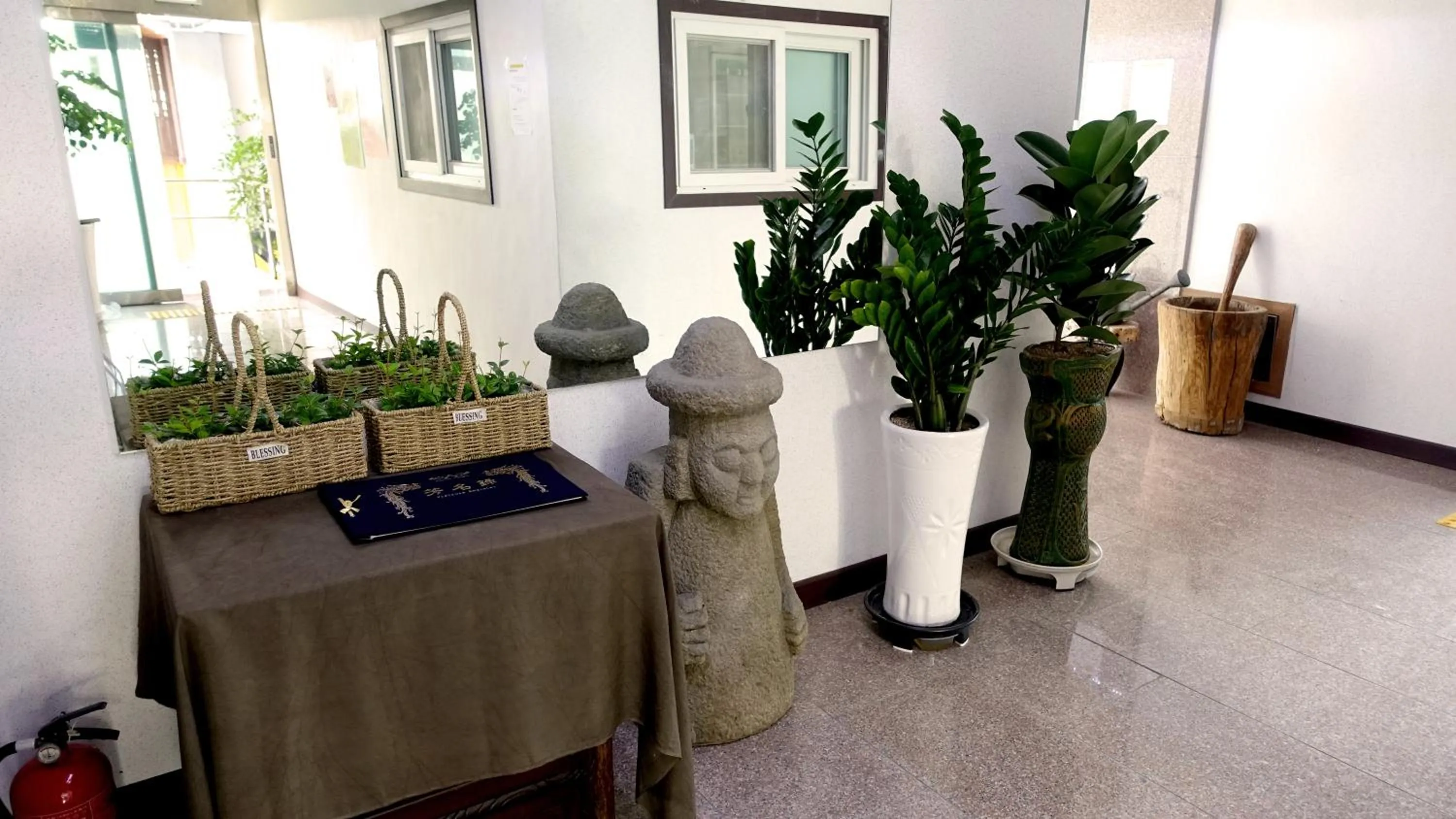 Area and facilities in Happy Memory