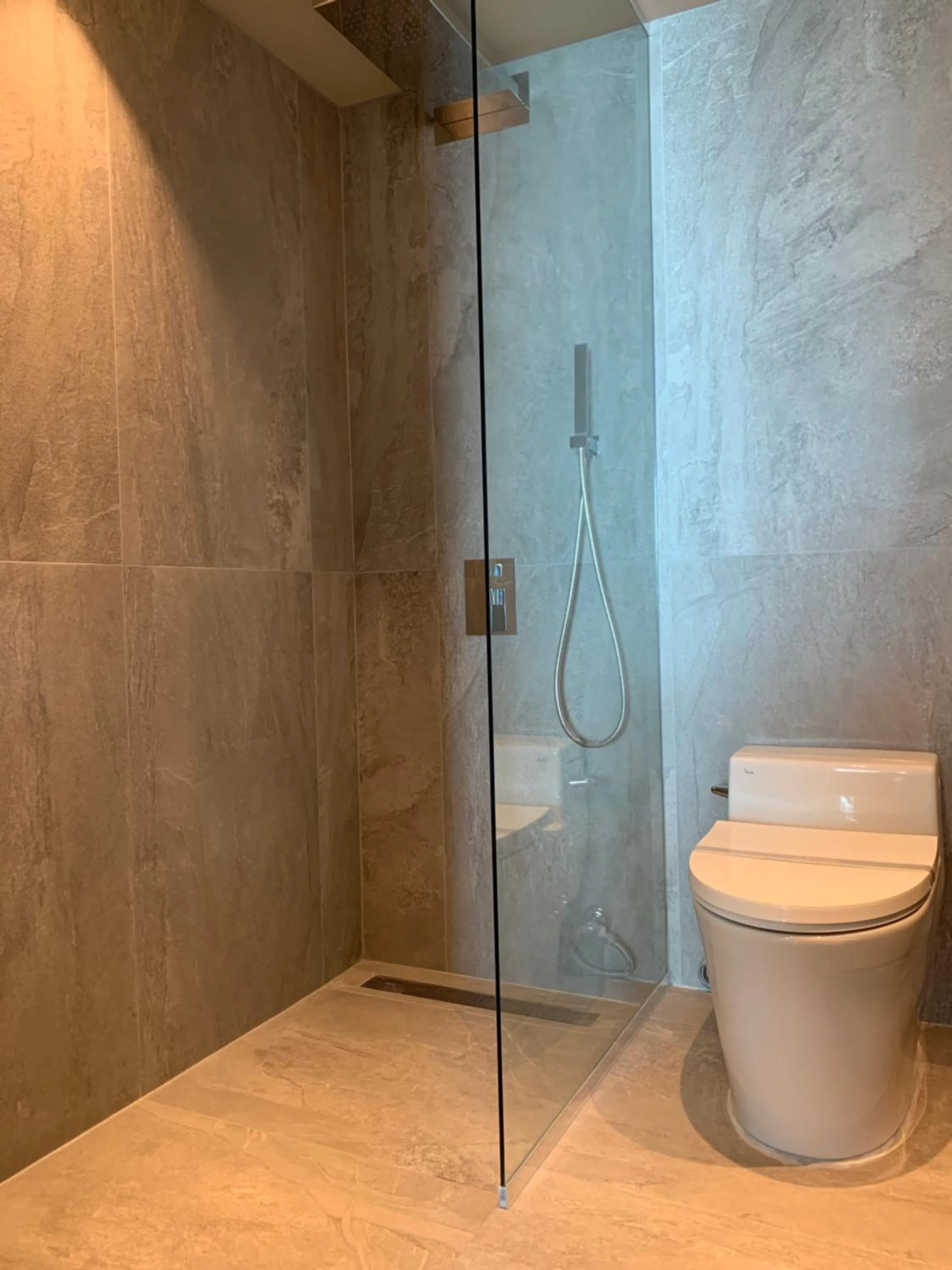 Shower in Hotel SANG SANG & Private SANG SANG POOL VILLA