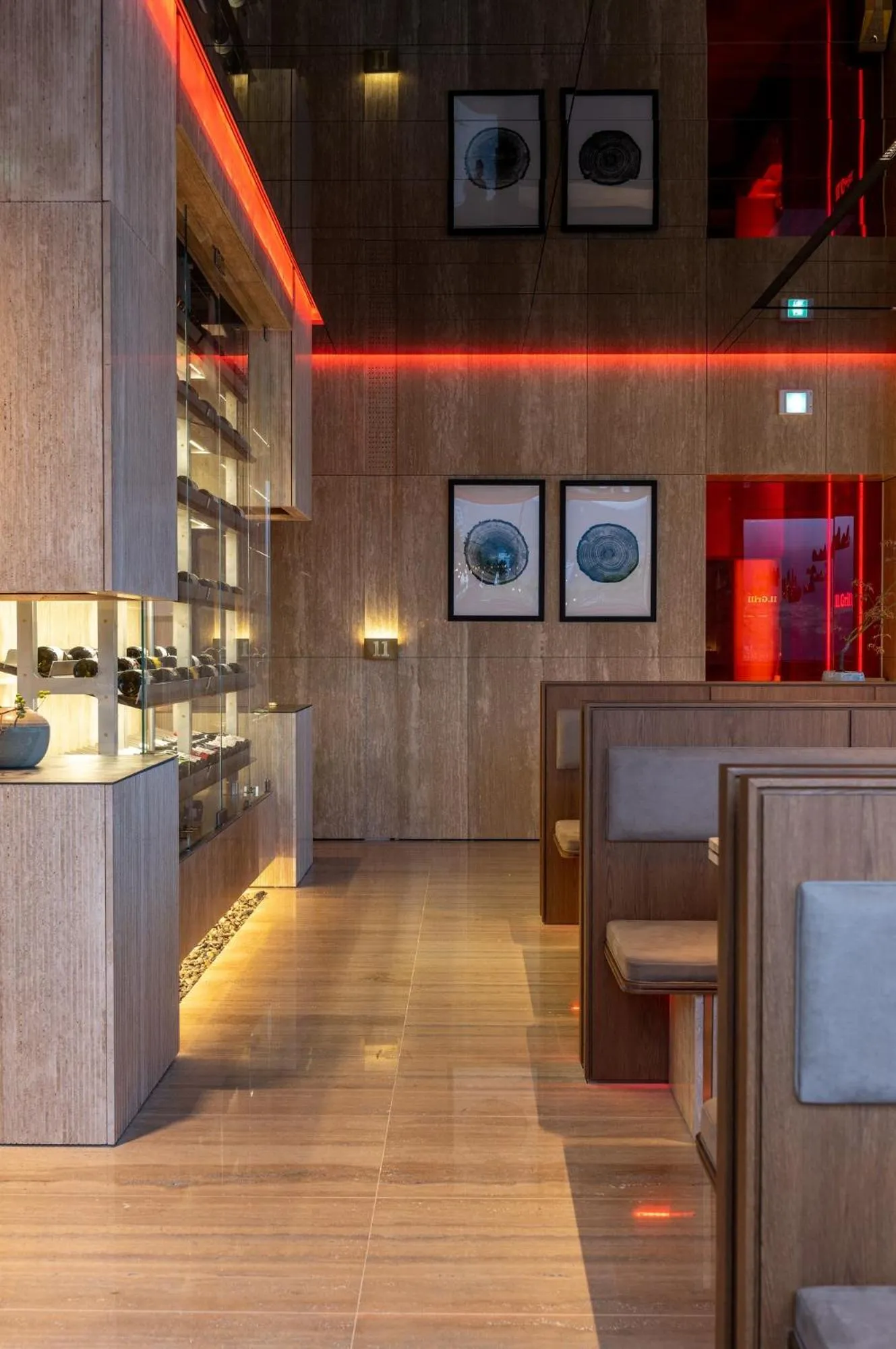 Restaurant/places to eat in Hotel SANG SANG & Private SANG SANG POOL VILLA