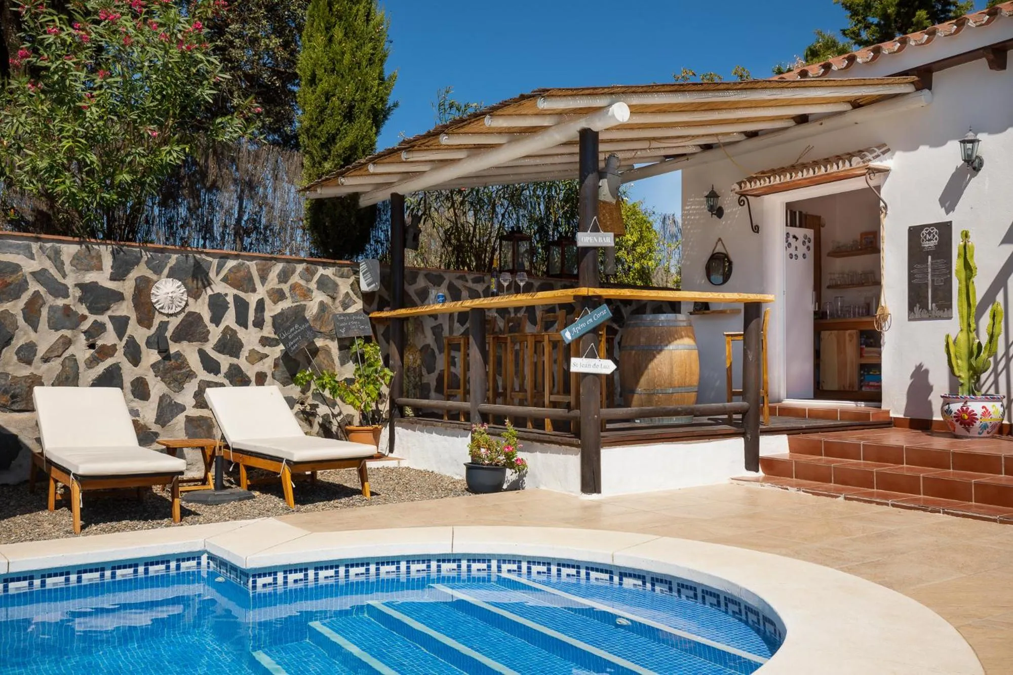 Lounge or bar in Bed And Breakfast Mirador Infinito