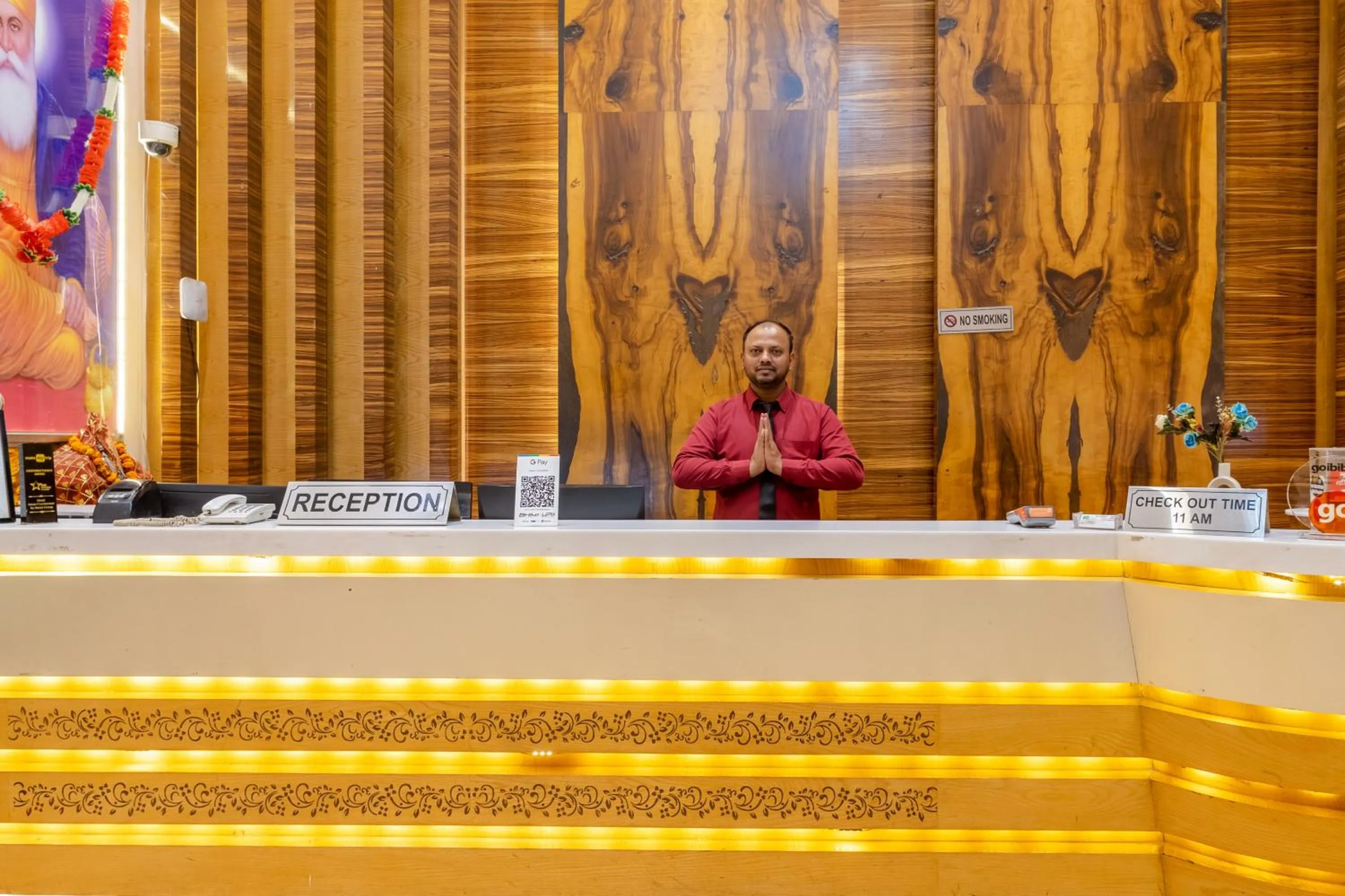 People in Aman Continental With Restaurant - 5Mins from Connaught Place ,Railway Station & Metro