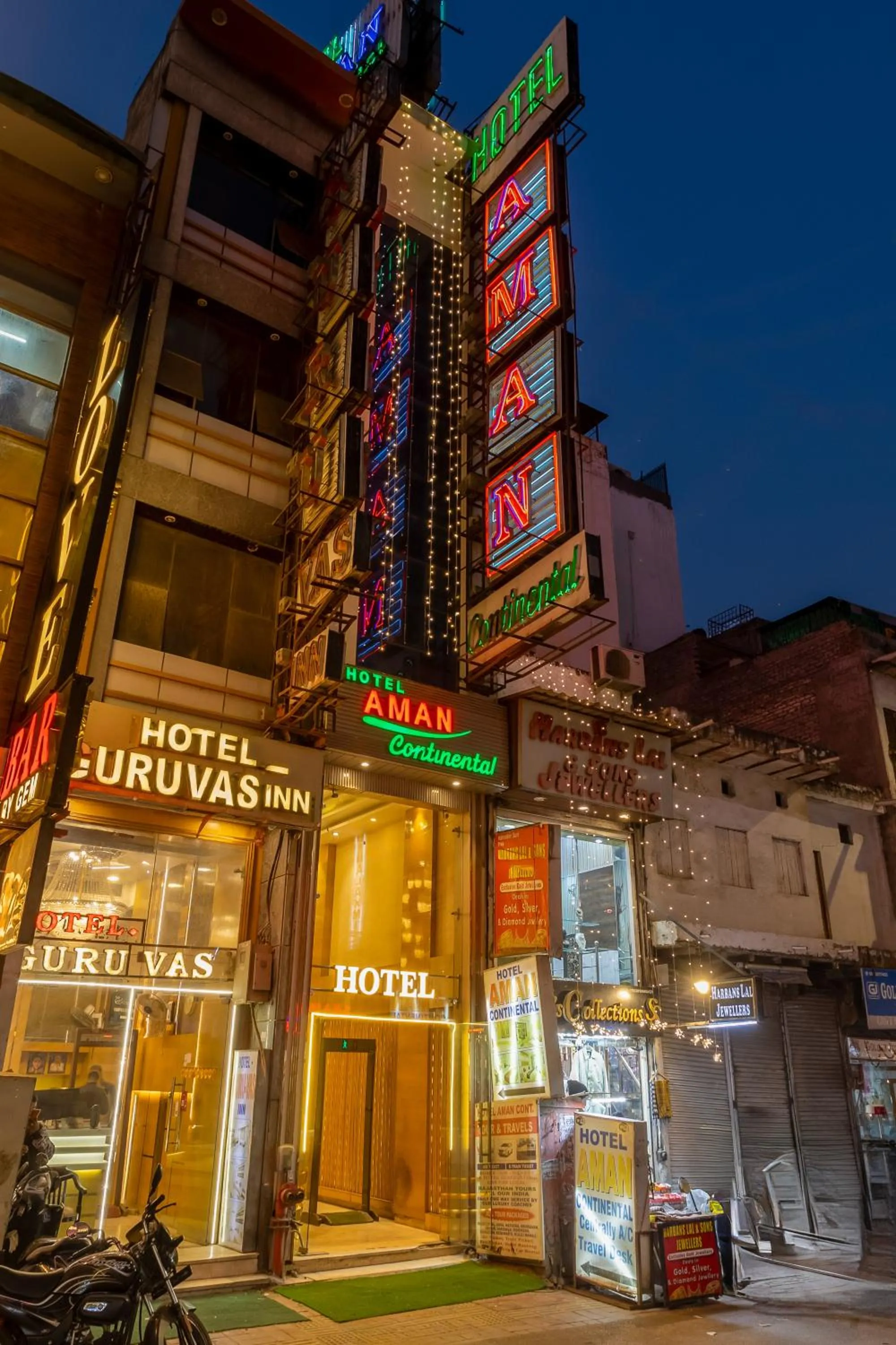 Property building in Aman Continental With Restaurant - 5Mins from Connaught Place ,Railway Station & Metro