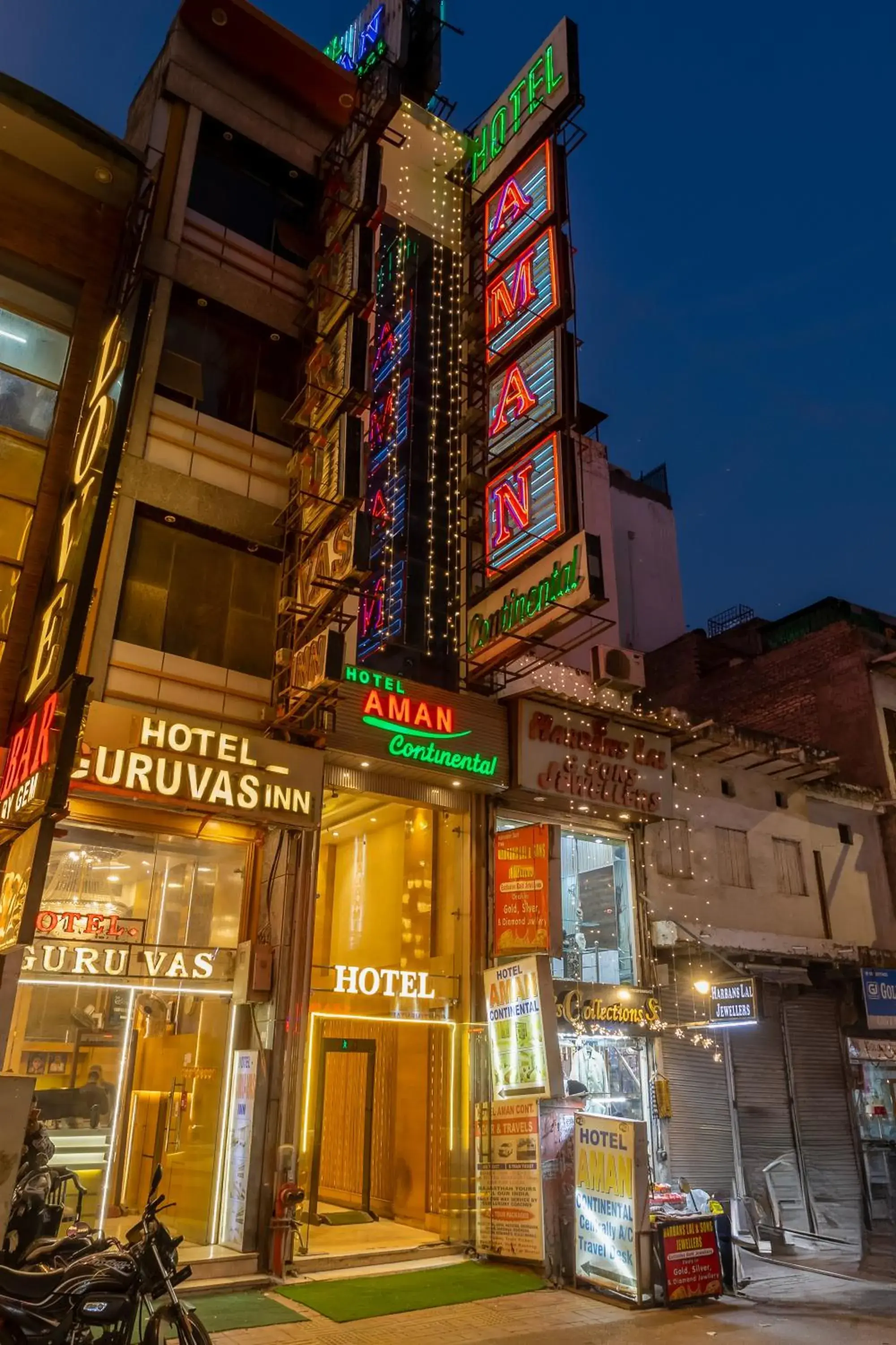 Property building in Aman Continental With Restaurant - 5Mins from Connaught Place ,Railway Station & Metro Property building in Aman Continental With Restaurant - 5Mins from Connaught Place ,Railway Station & Metro