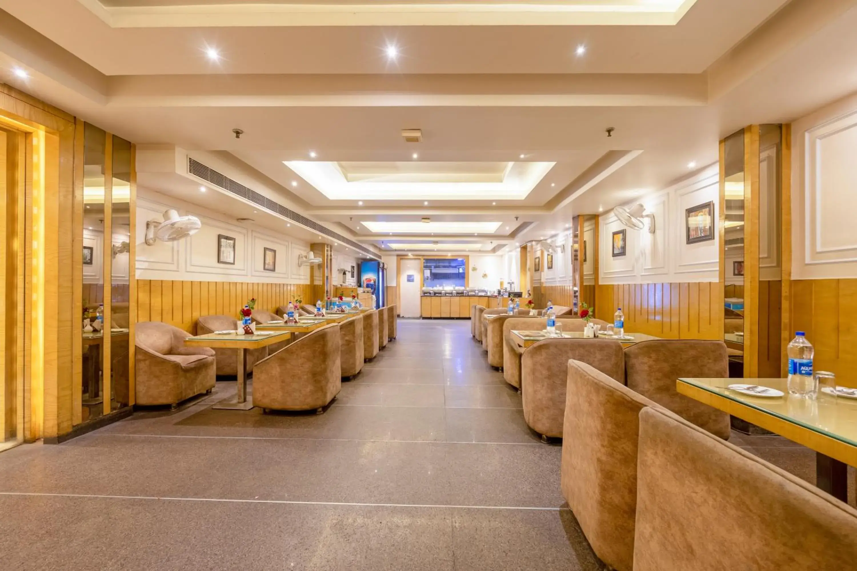 Restaurant/places to eat in Aman Continental With Restaurant - 5Mins from Connaught Place ,Railway Station & Metro Restaurant/places to eat in Aman Continental With Restaurant - 5Mins from Connaught Place ,Railway Station & Metro