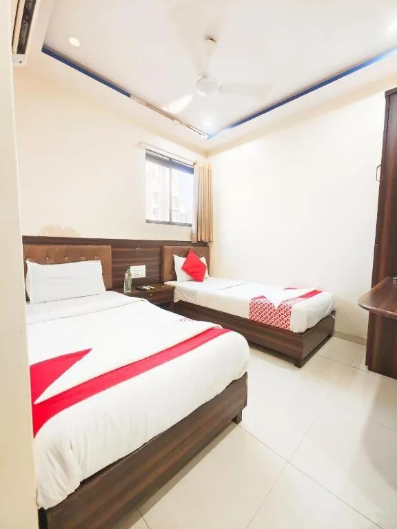 Photo of the whole room, Bed in Hotel Avion Park Executive