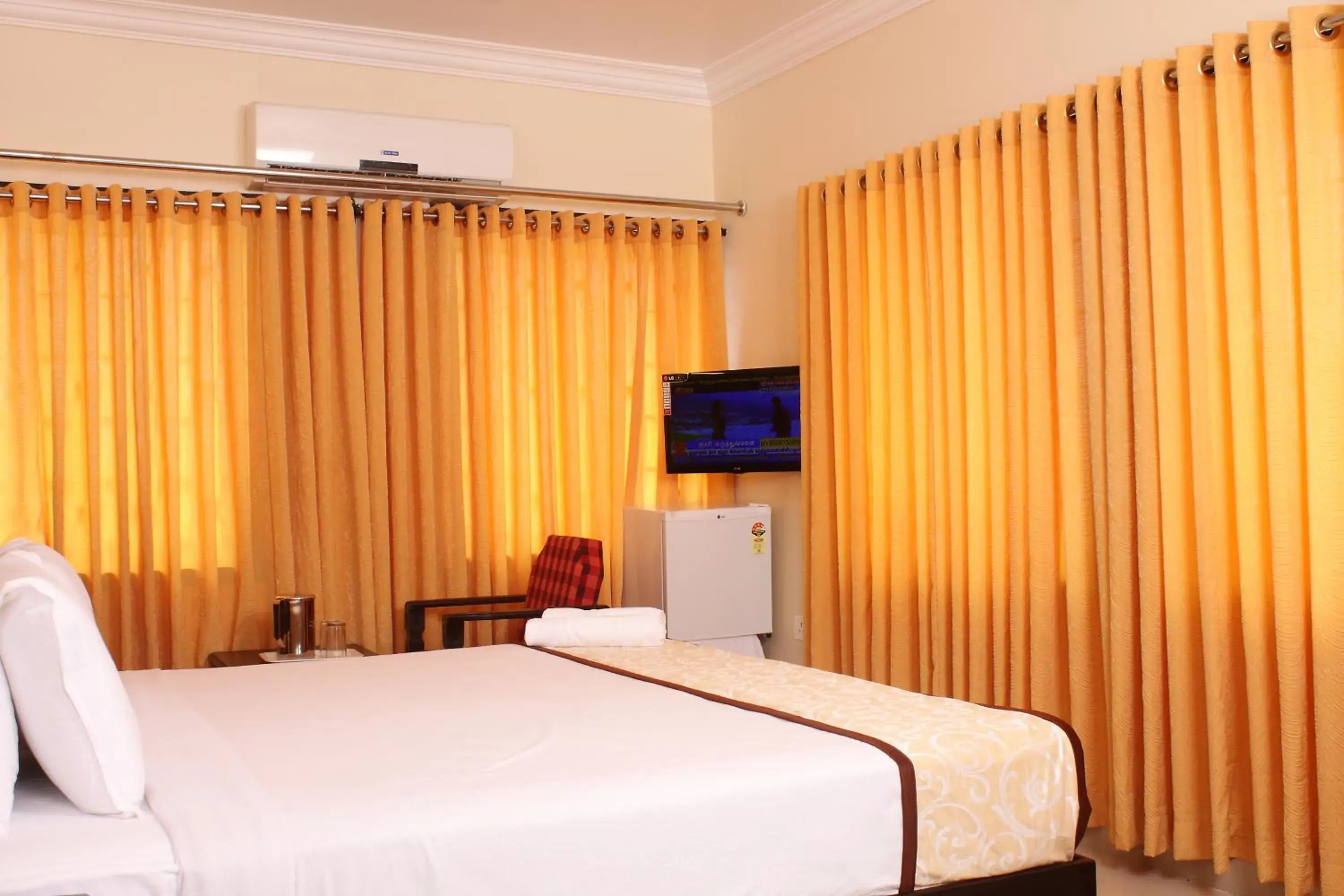 Bed in Hotel Sangam Bed in Hotel Sangam