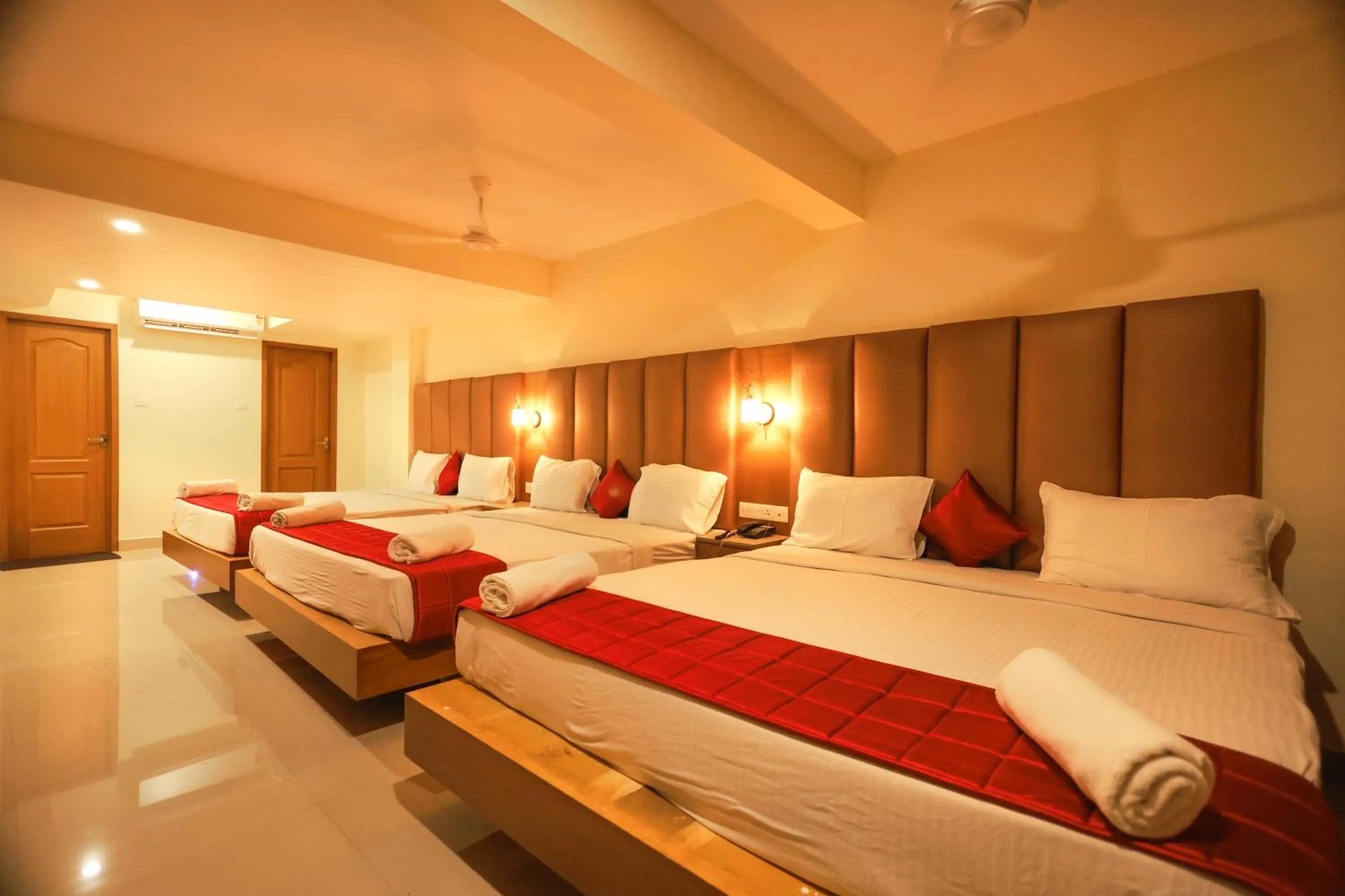 Bed in Hotel Sangam