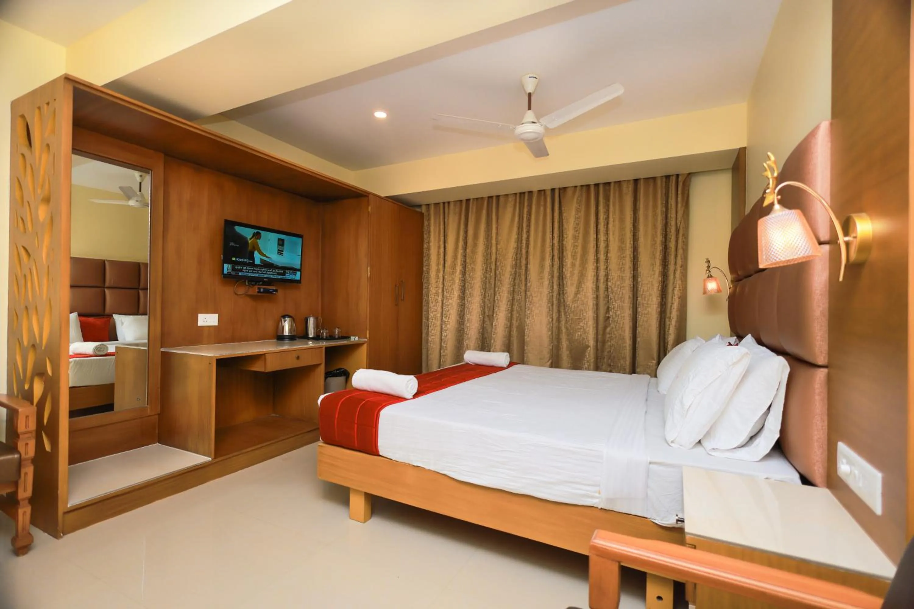 Bed in Hotel Sangam