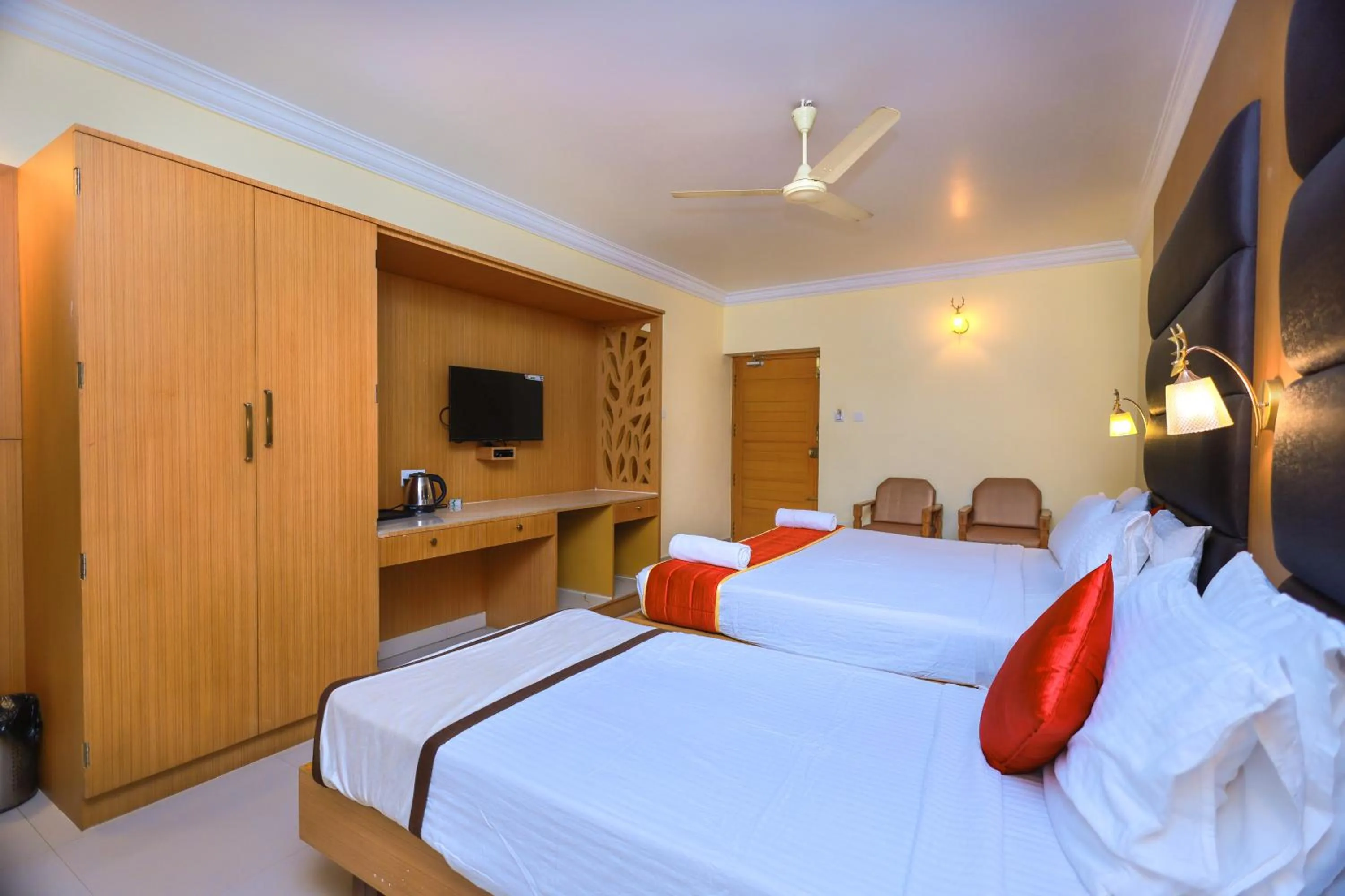 Bed in Hotel Sangam