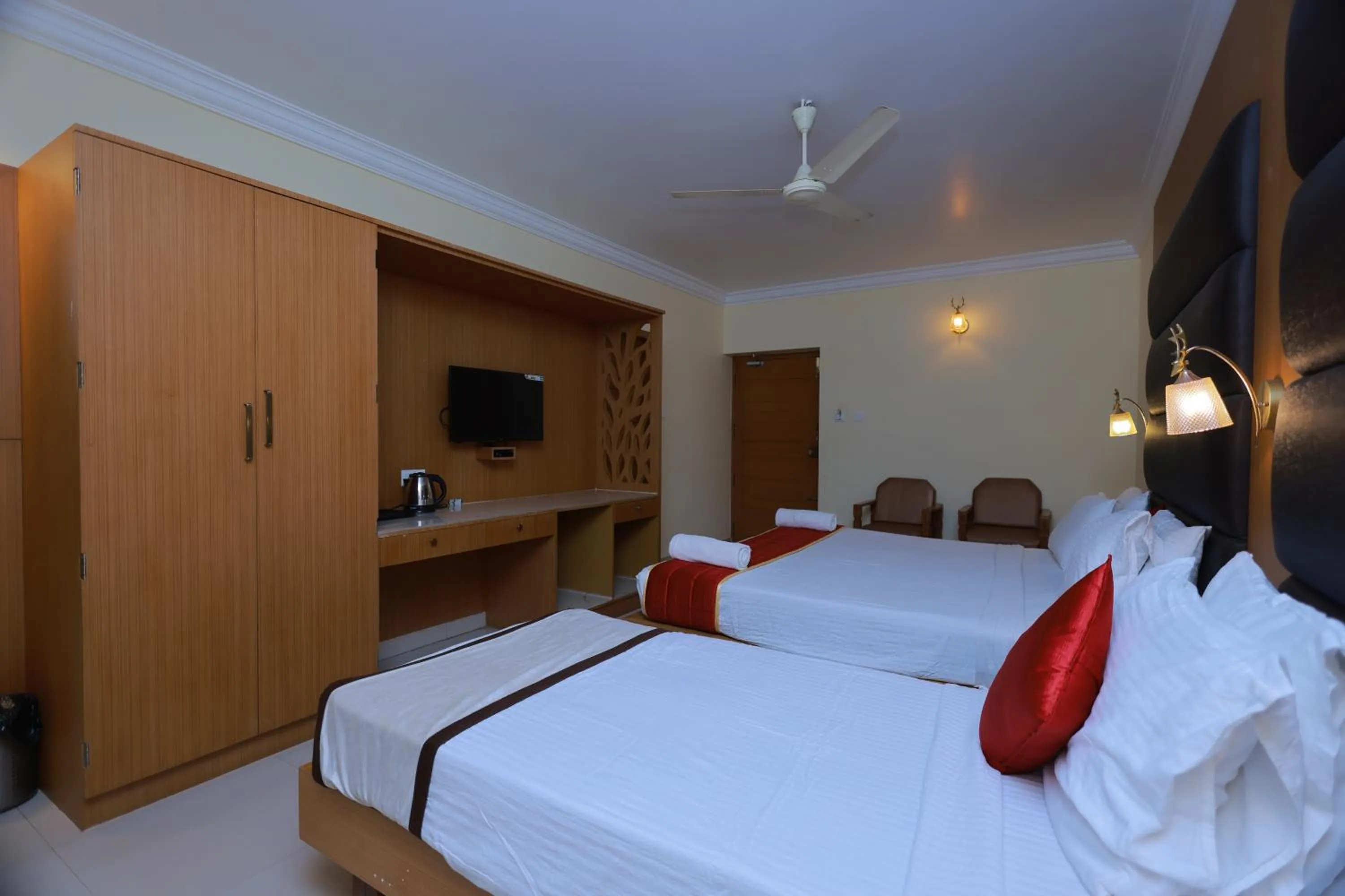 Bed in Hotel Sangam