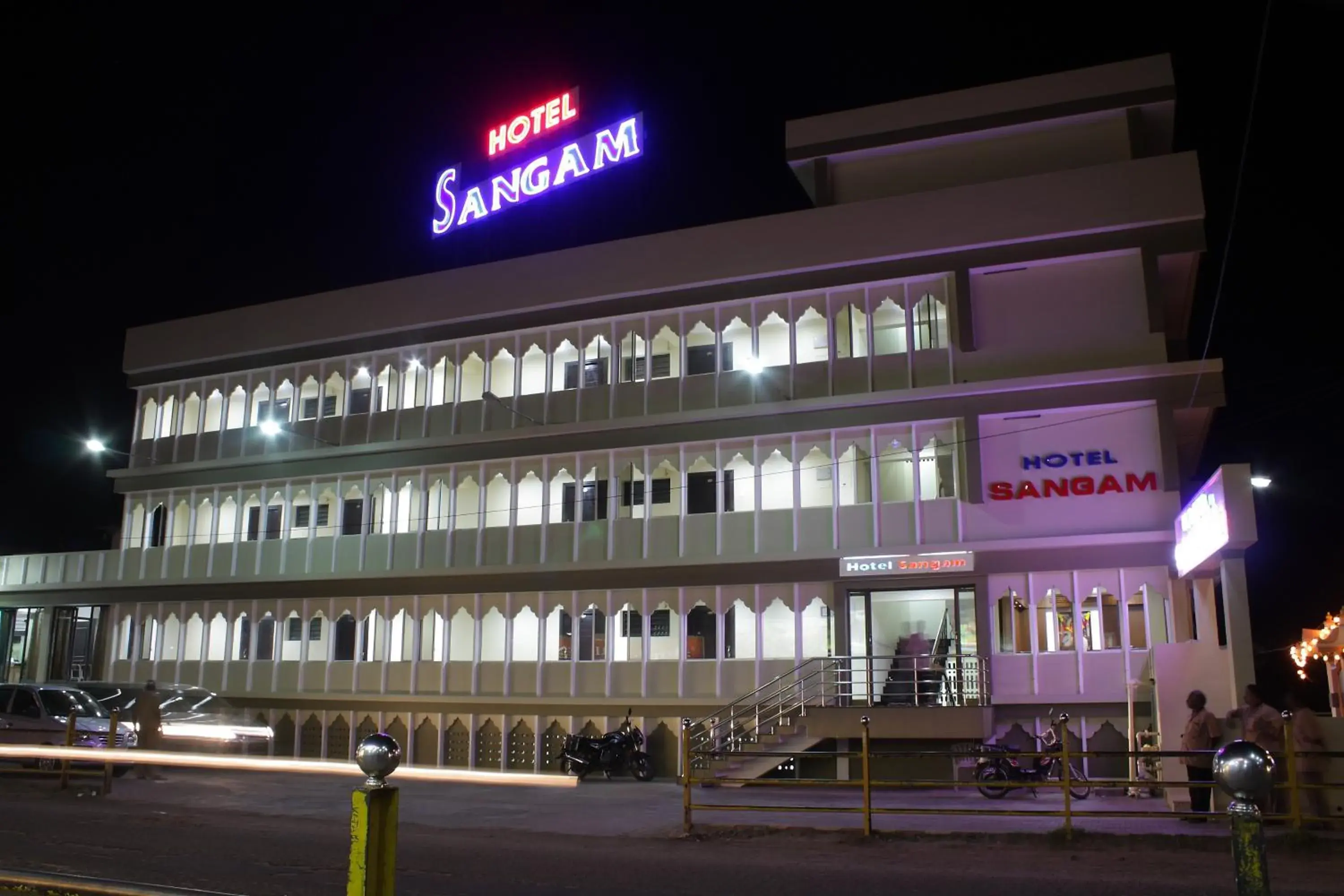 Property building in Hotel Sangam Property building in Hotel Sangam
