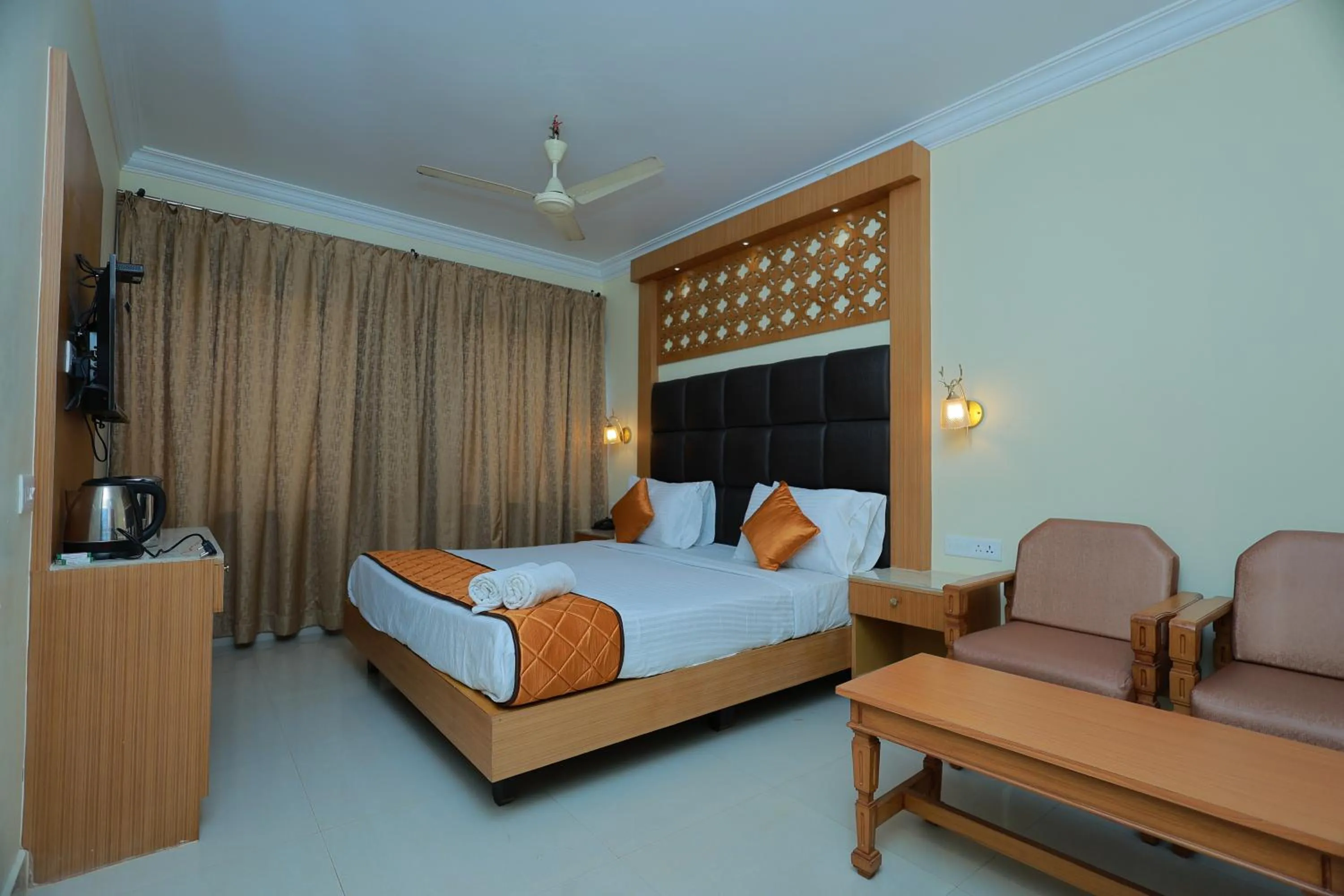 Bed in Hotel Sangam