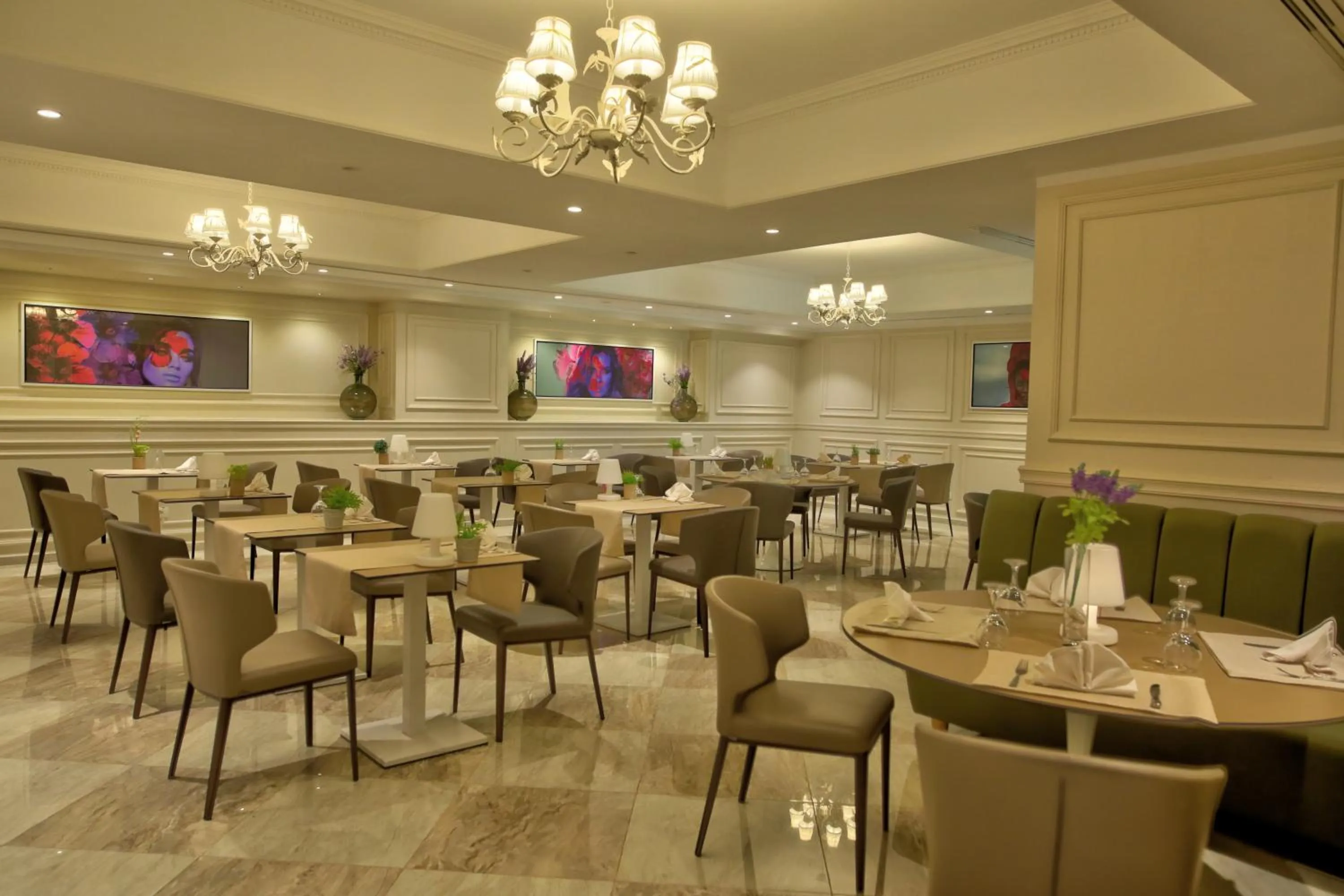 Restaurant/places to eat in Hotel Lac Leman, LES BERGES DU LAC