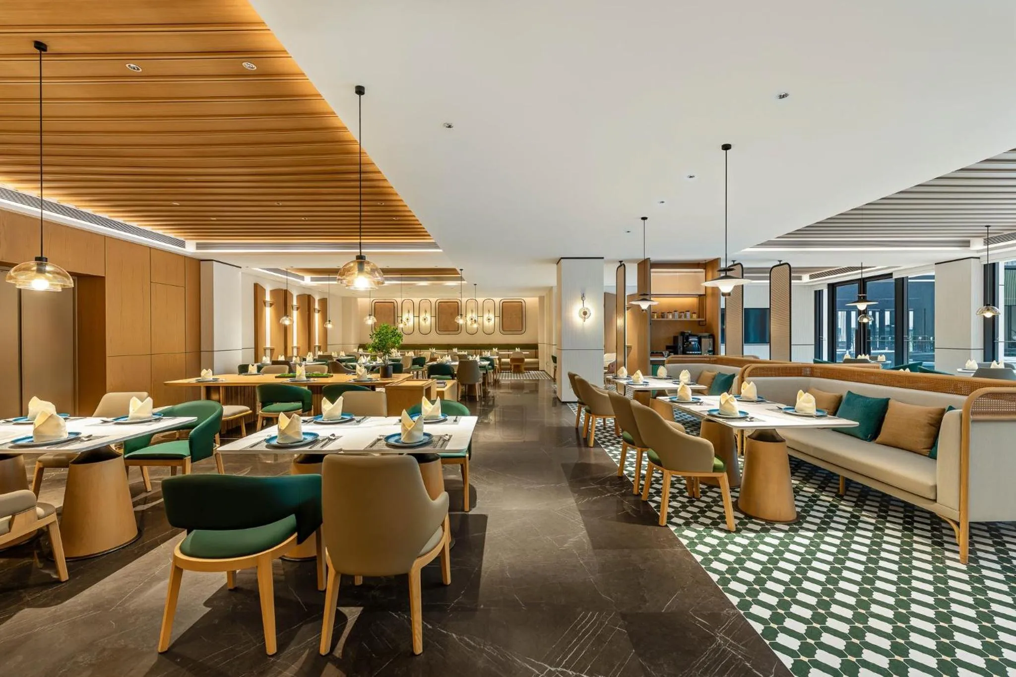 Restaurant/places to eat in Holiday Inn Ningde Jiaocheng by IHG