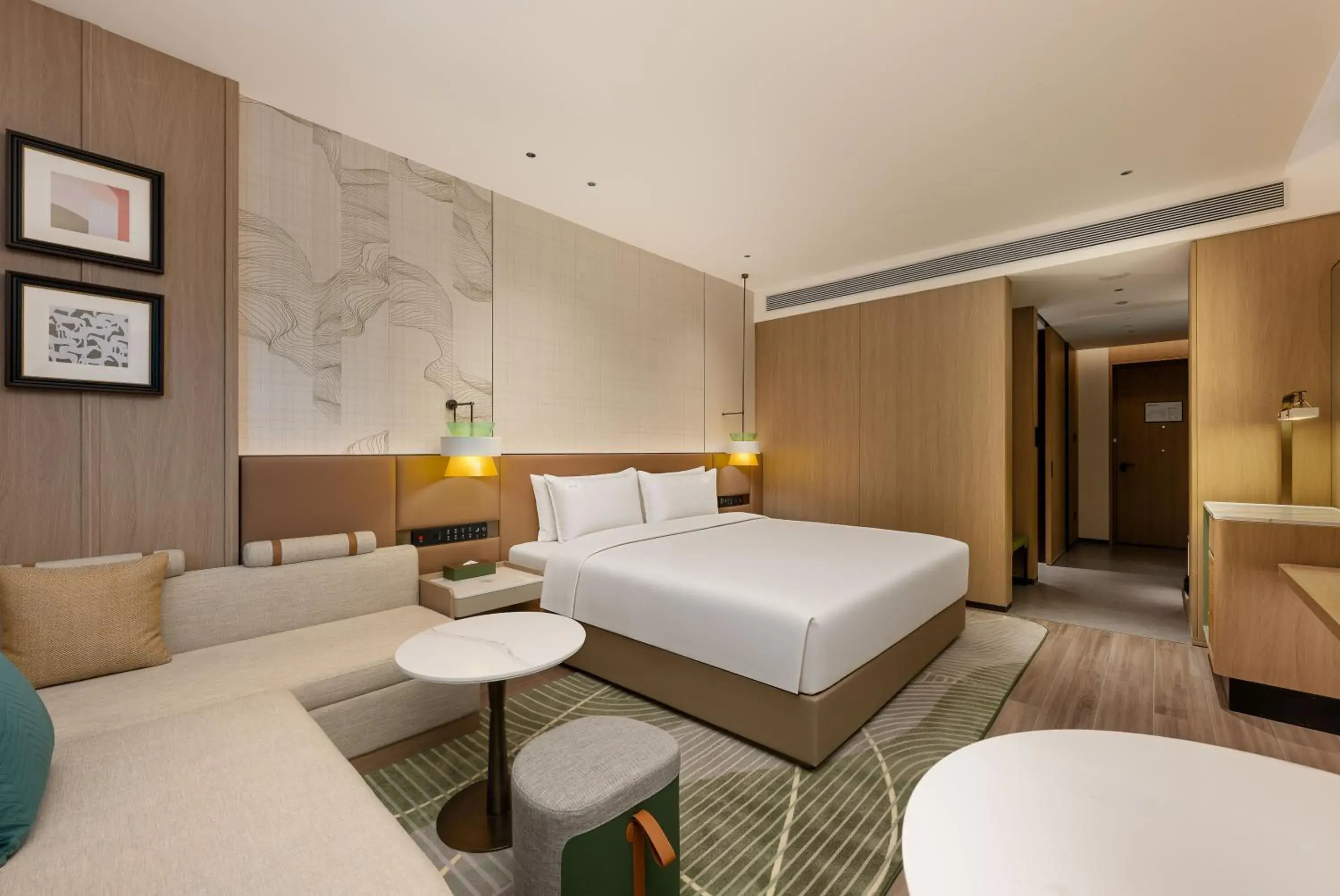 Standard King Room in Holiday Inn Ningde Jiaocheng by IHG Standard King Room in Holiday Inn Ningde Jiaocheng by IHG