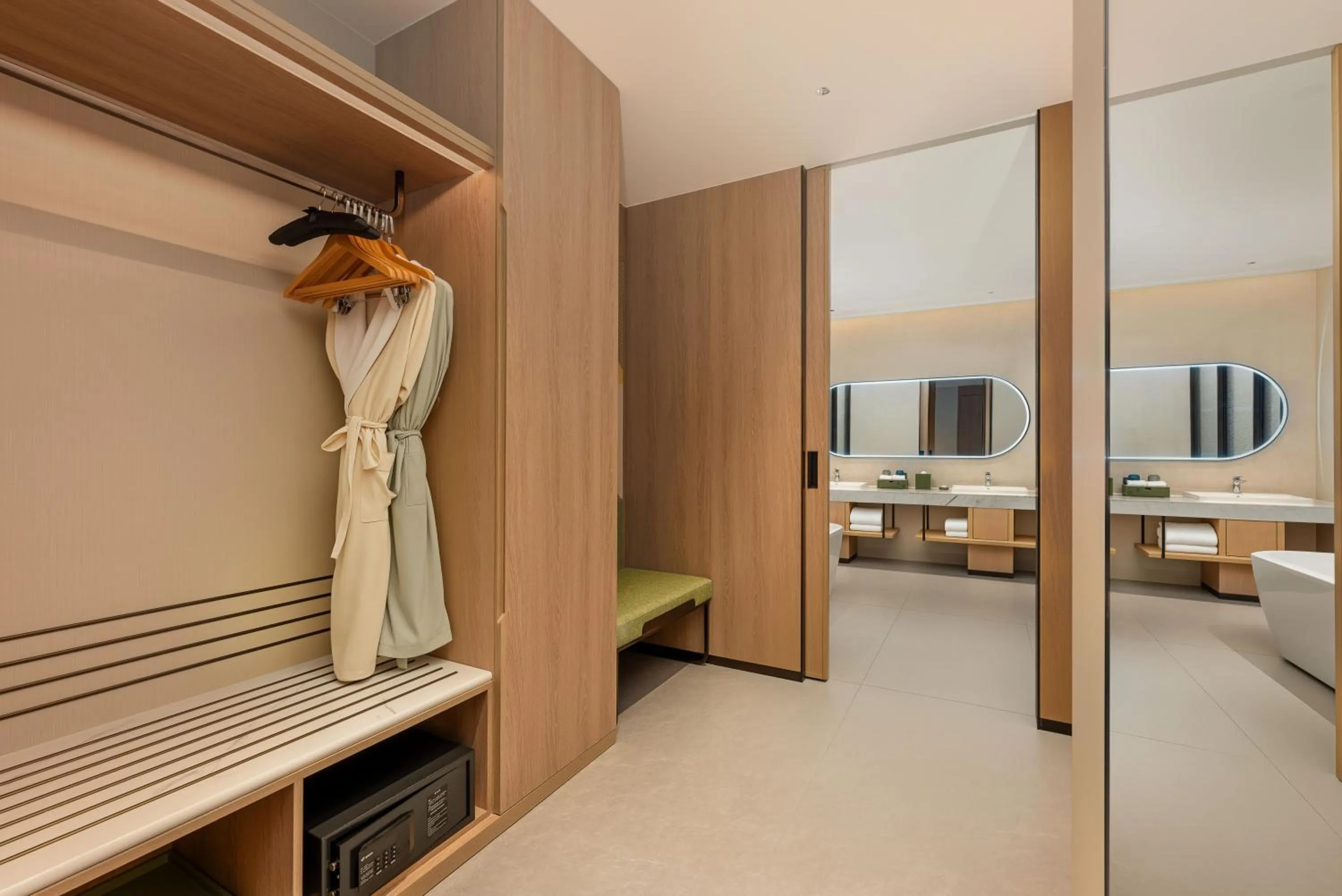 wardrobe in Holiday Inn Ningde Jiaocheng by IHG