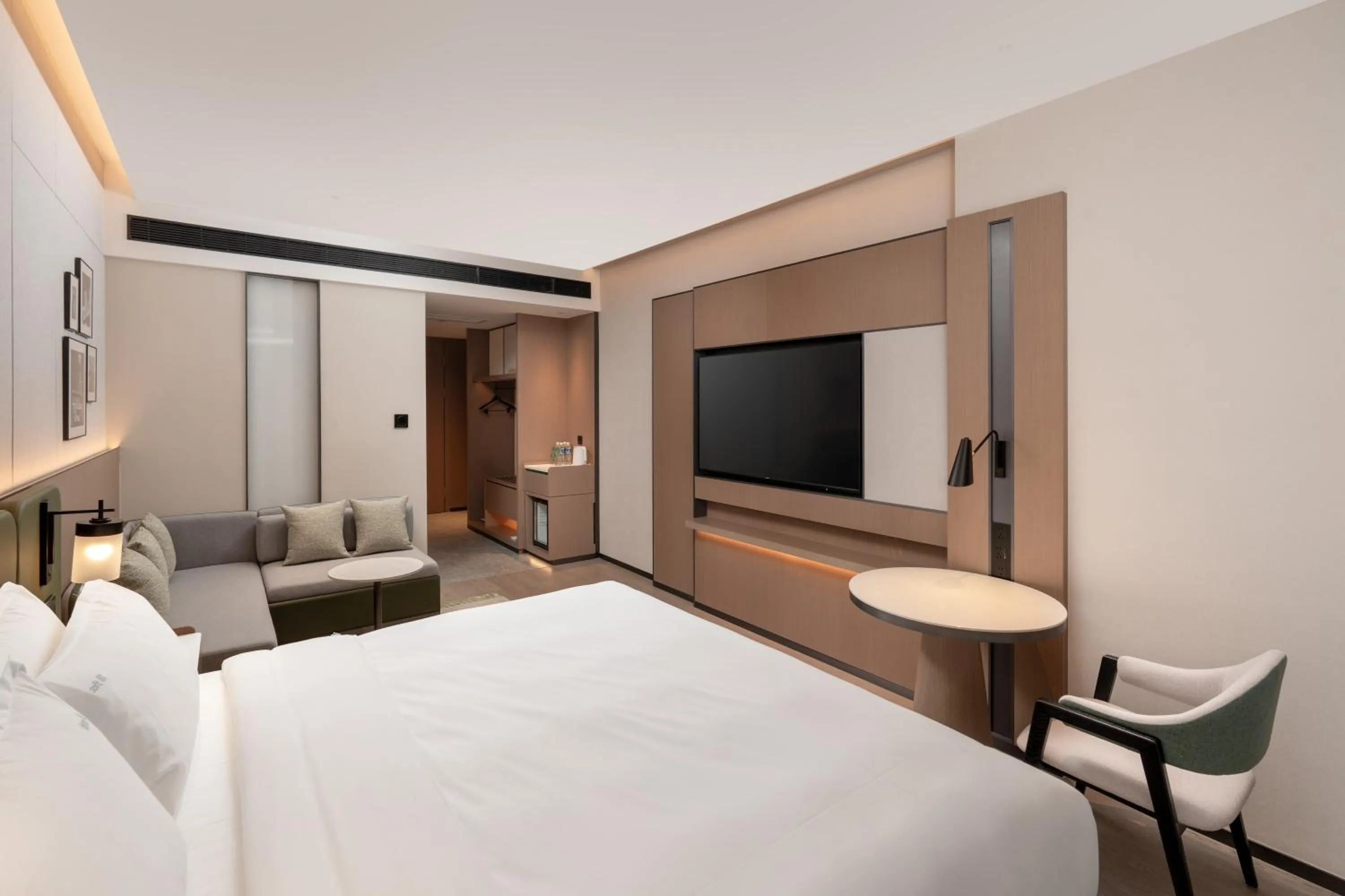 Bed in Holiday Inn Beijing Daxing Movie Park by IHG