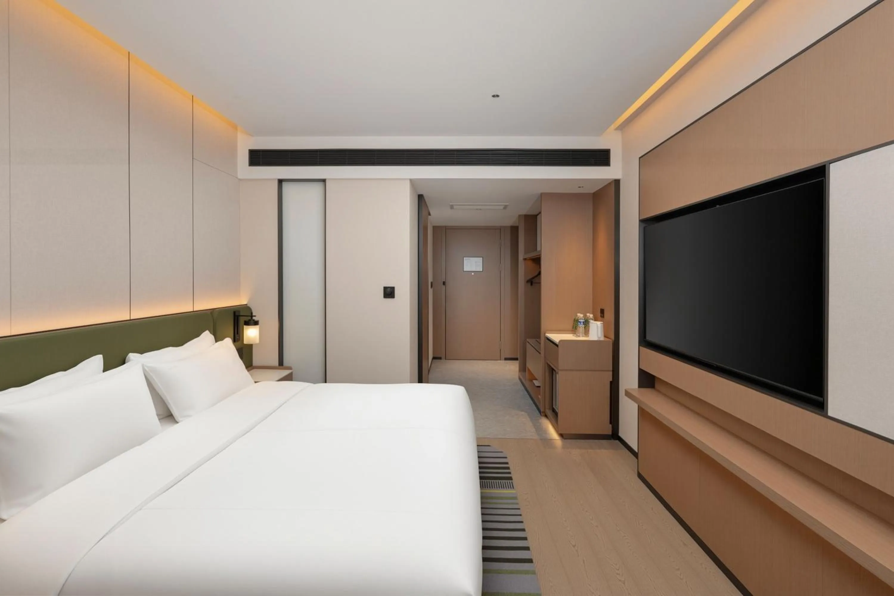 Bed in Holiday Inn Beijing Daxing Movie Park by IHG