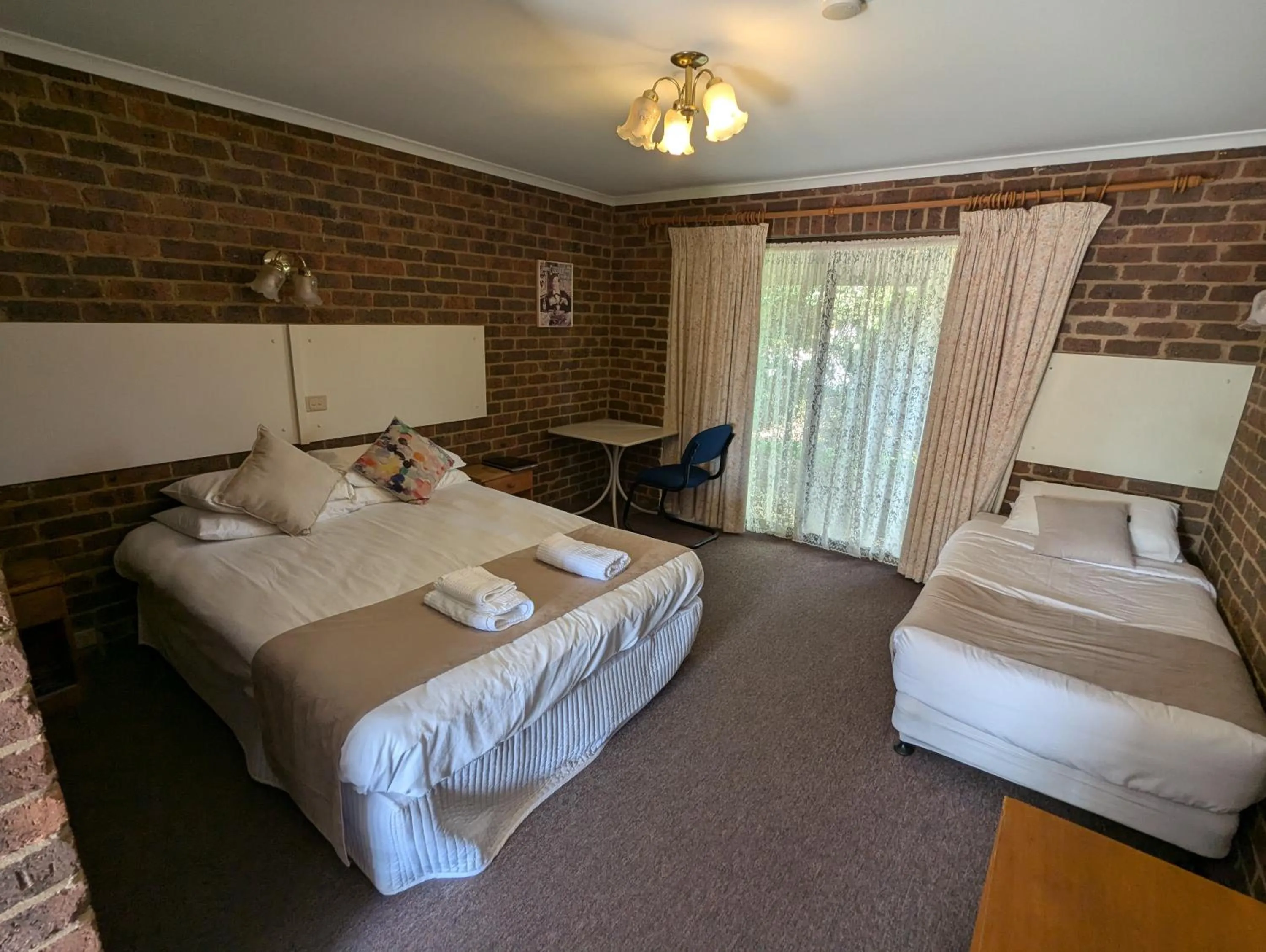 Bed in Barham Colonial Motel