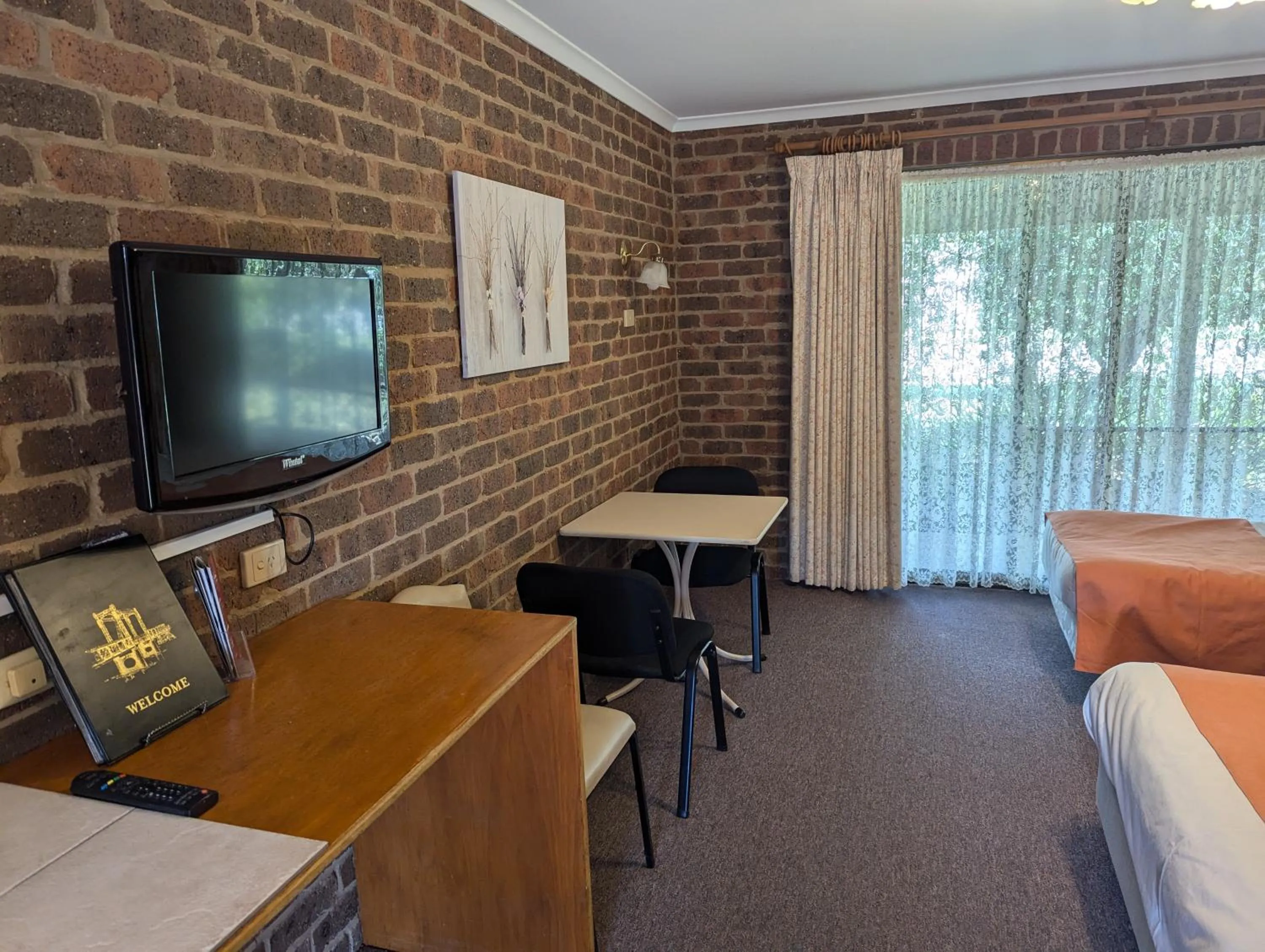 Barham Colonial Motel