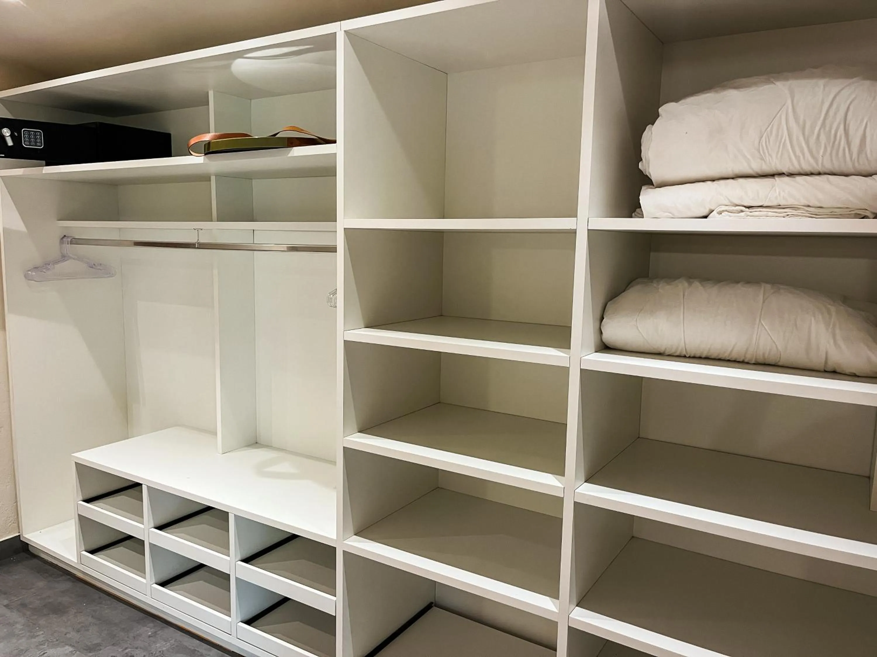 wardrobe in Fazenda do Rosa