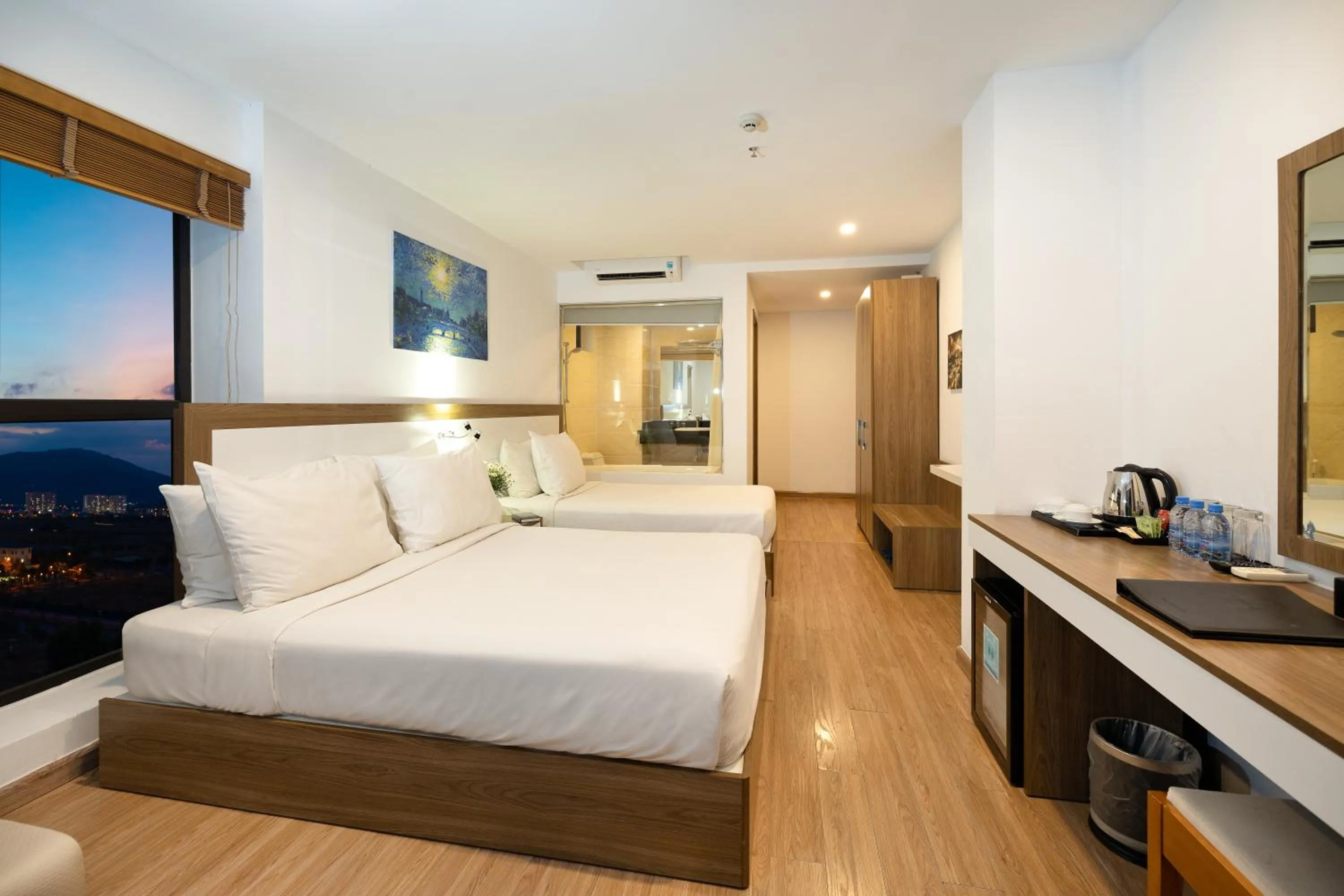 Photo of the whole room, Bed in An Vista Hotel