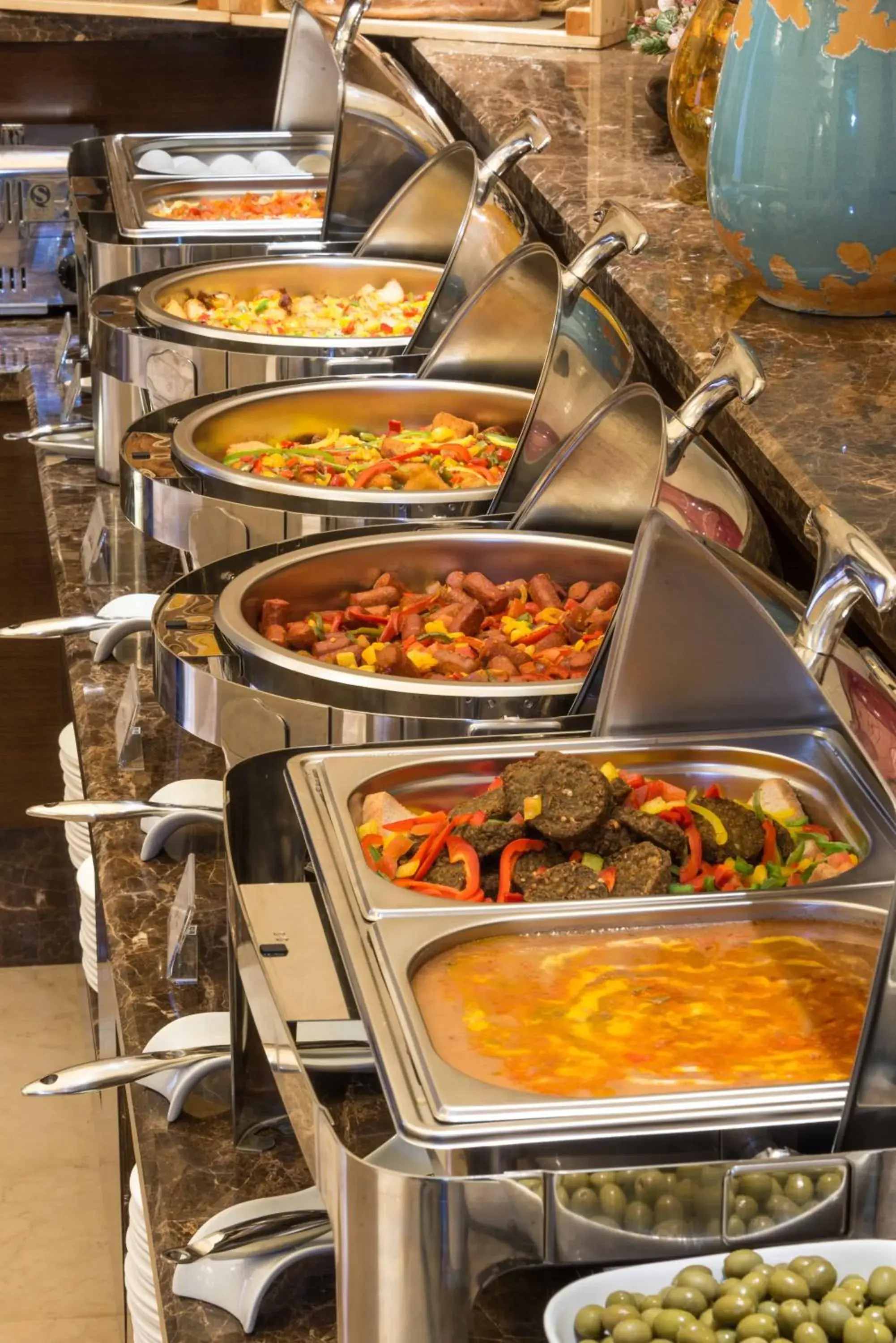 Buffet breakfast in Boudl Mahayel Aseer Buffet breakfast in Boudl Mahayel Aseer