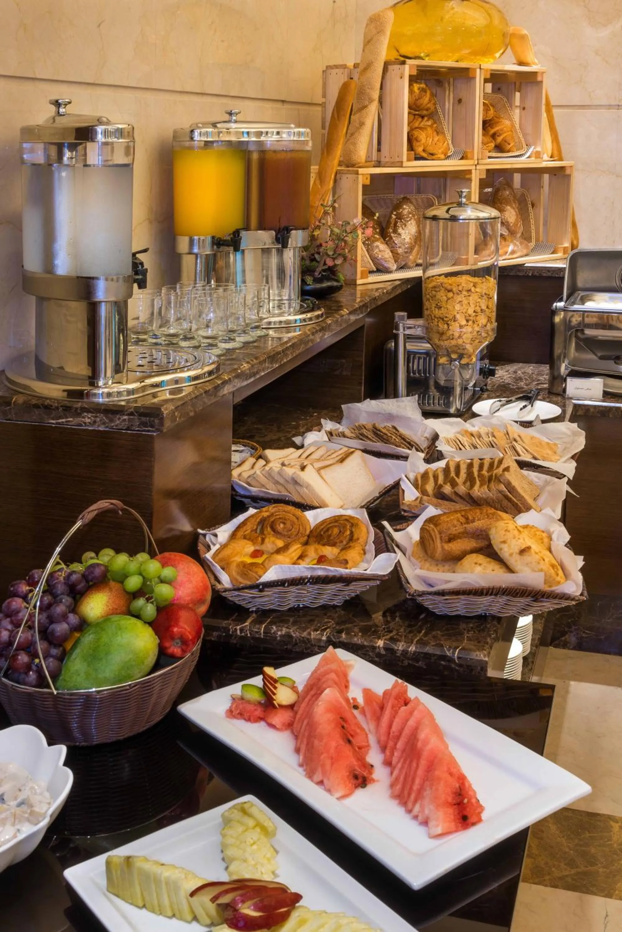 Food and drinks in Boudl Mahayel Aseer