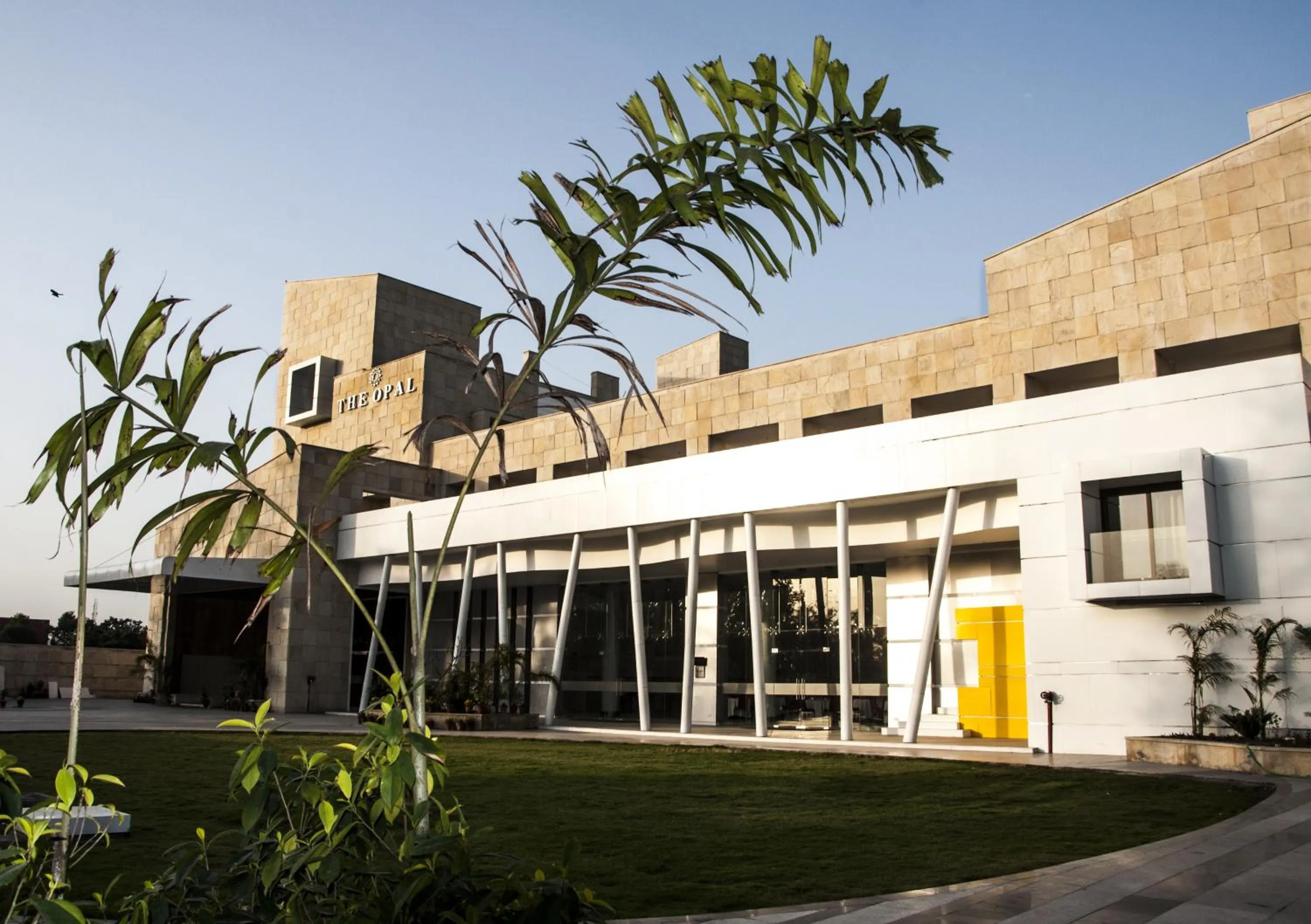 Facade/entrance in The Opal