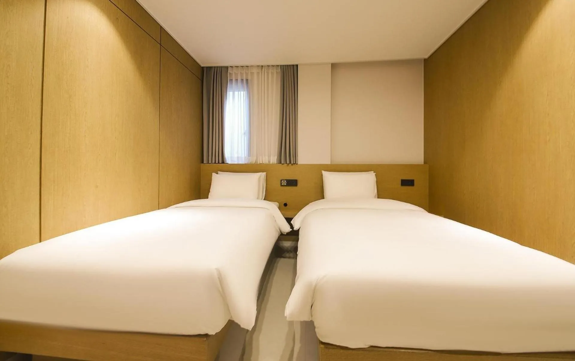 Bed in Busan Seomyeon Nestly Hotel