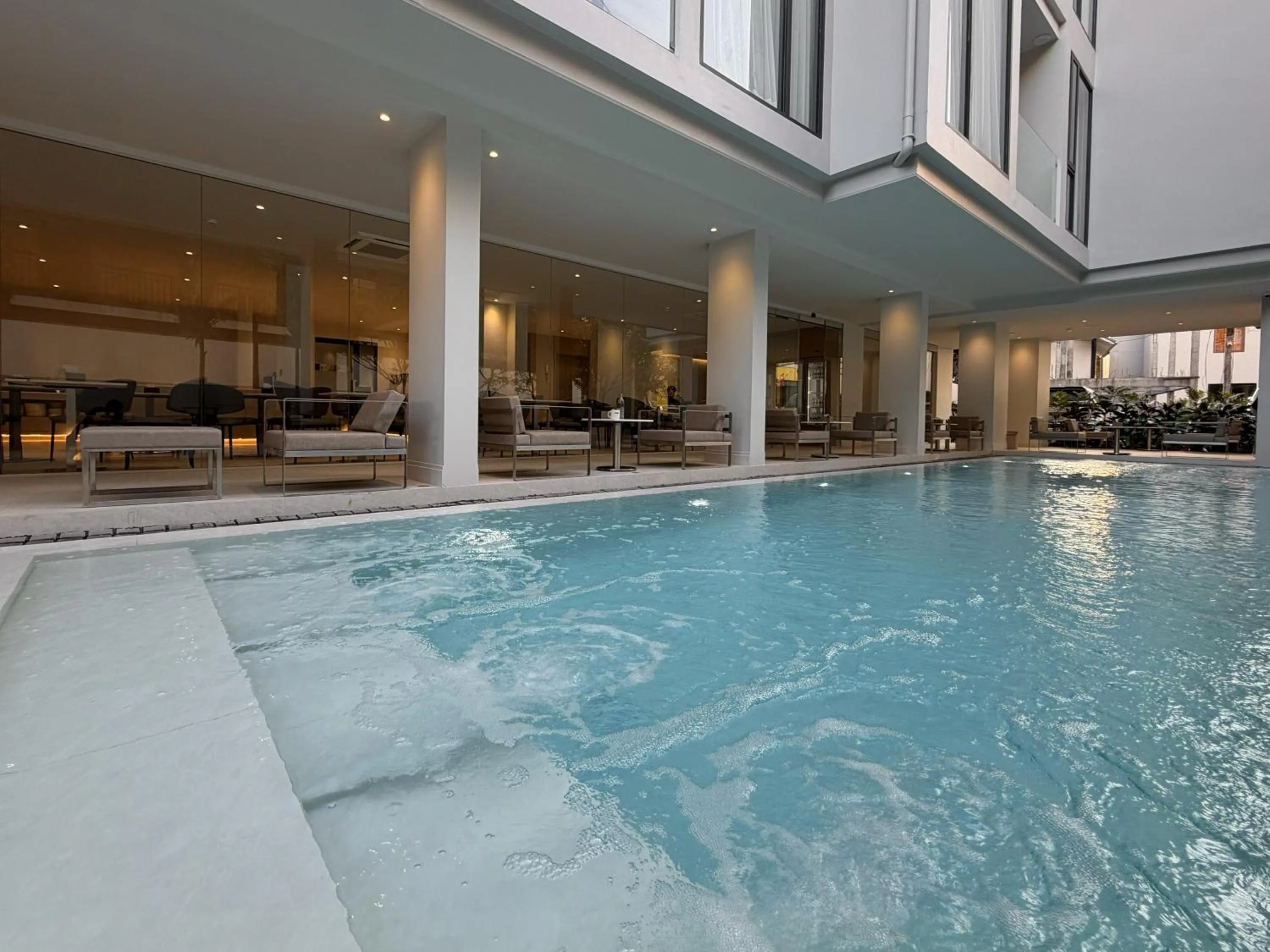Swimming pool in POR Kotchasarn