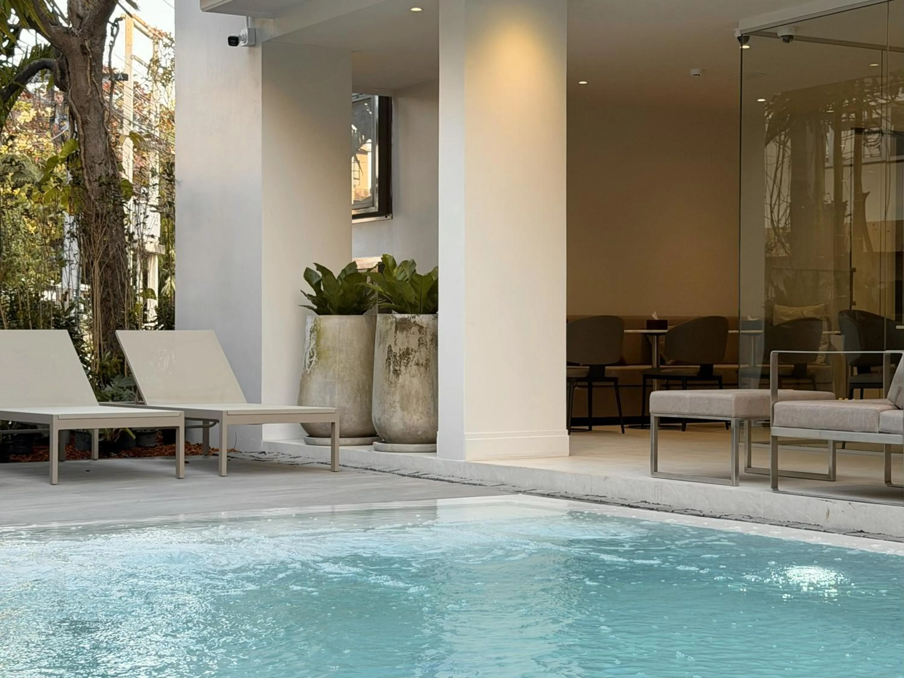 Pool view in POR Kotchasarn