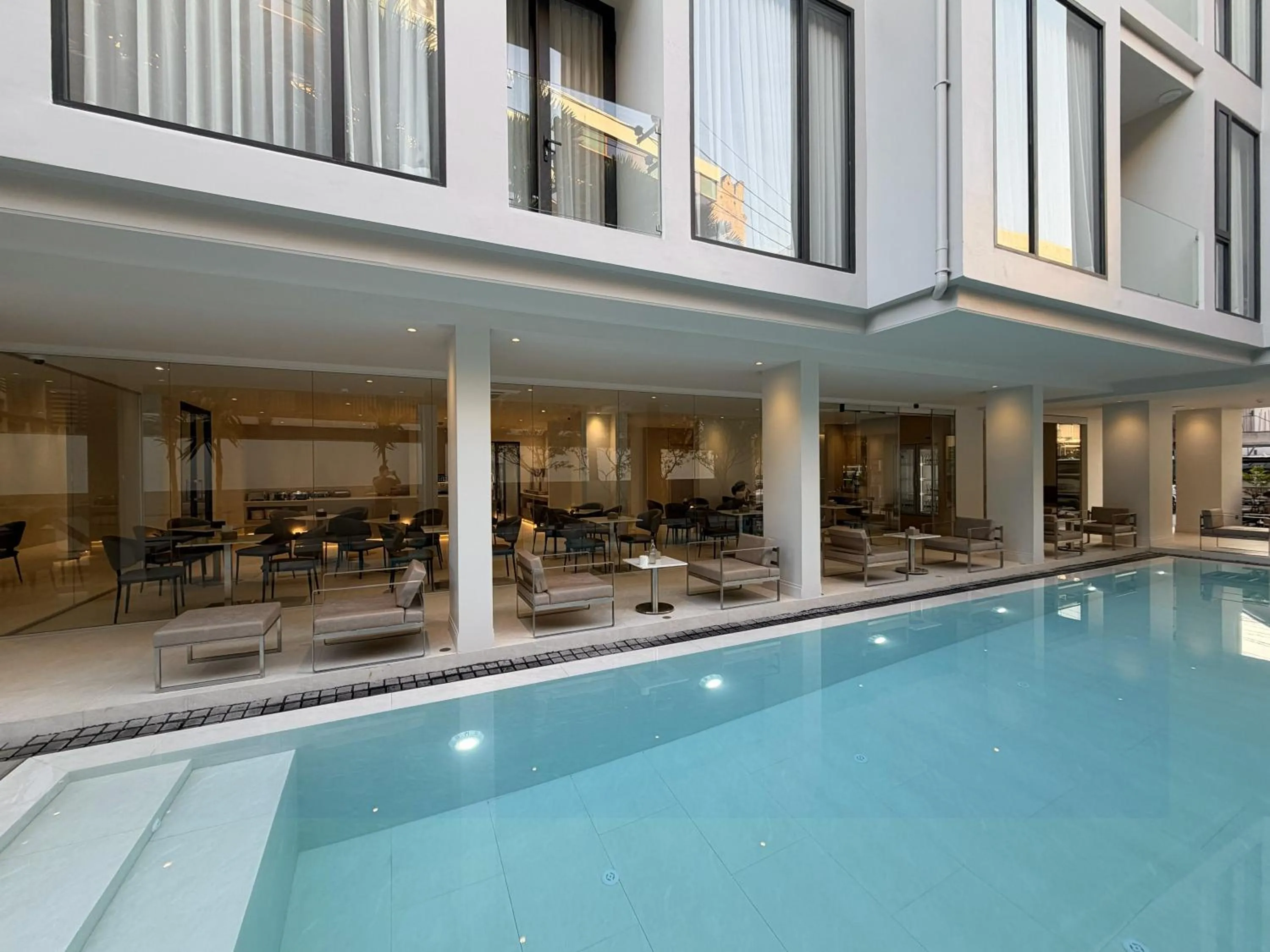 Swimming pool in POR Kotchasarn