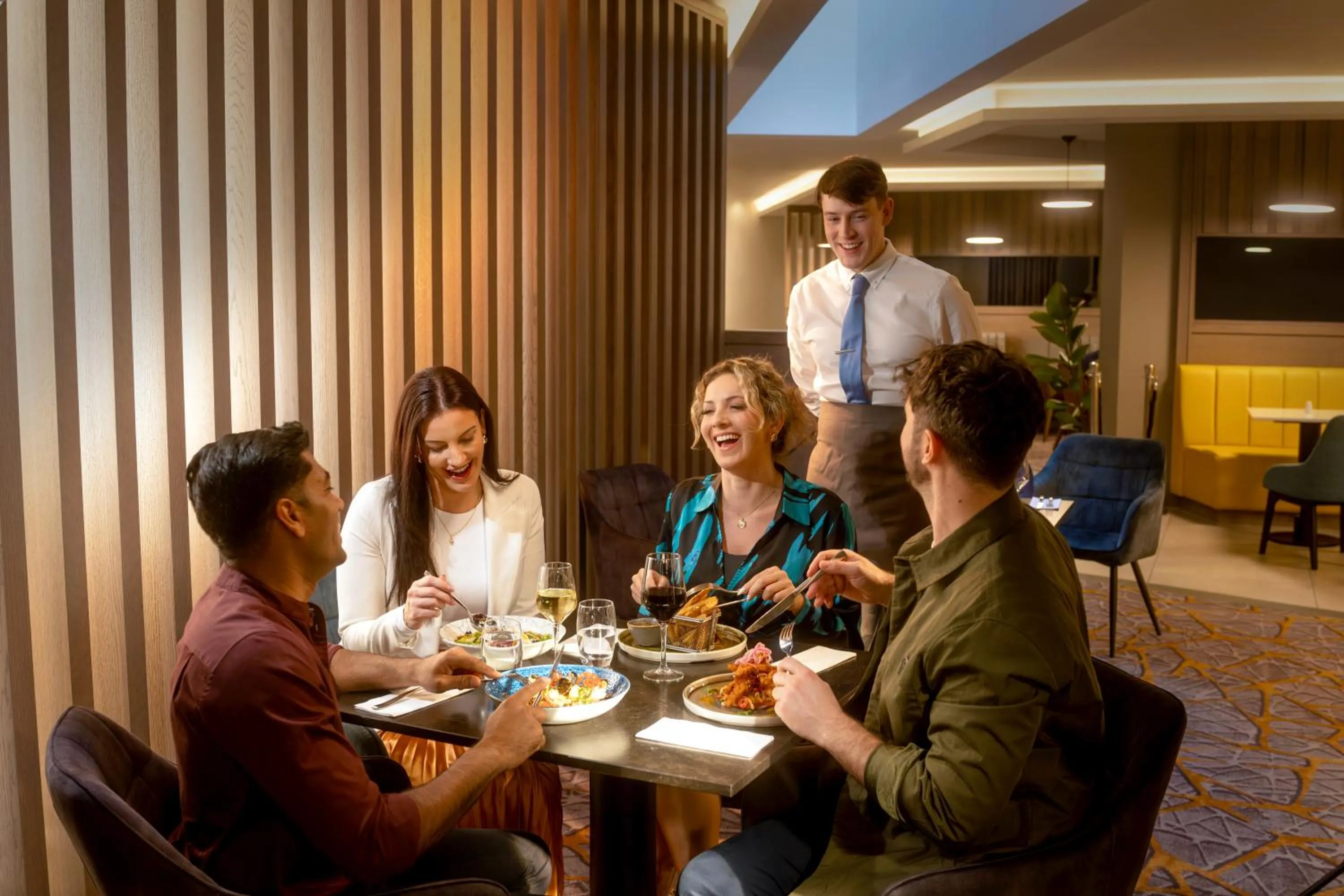 Restaurant/places to eat in Maldron Hotel Croke Park