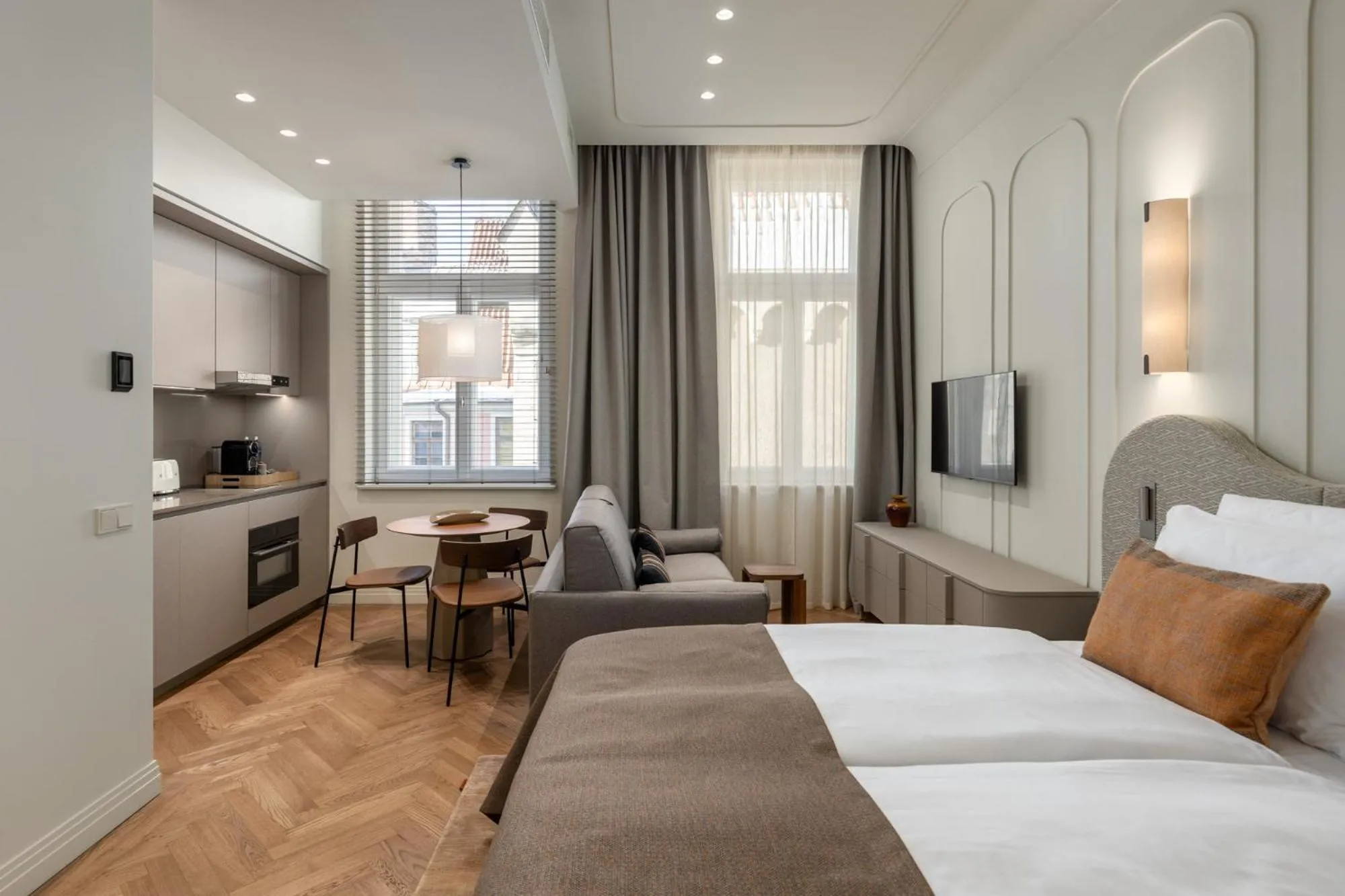 TV and multimedia, Bed in Carillon Aparthotel - Keystone Collection, opened December 2025