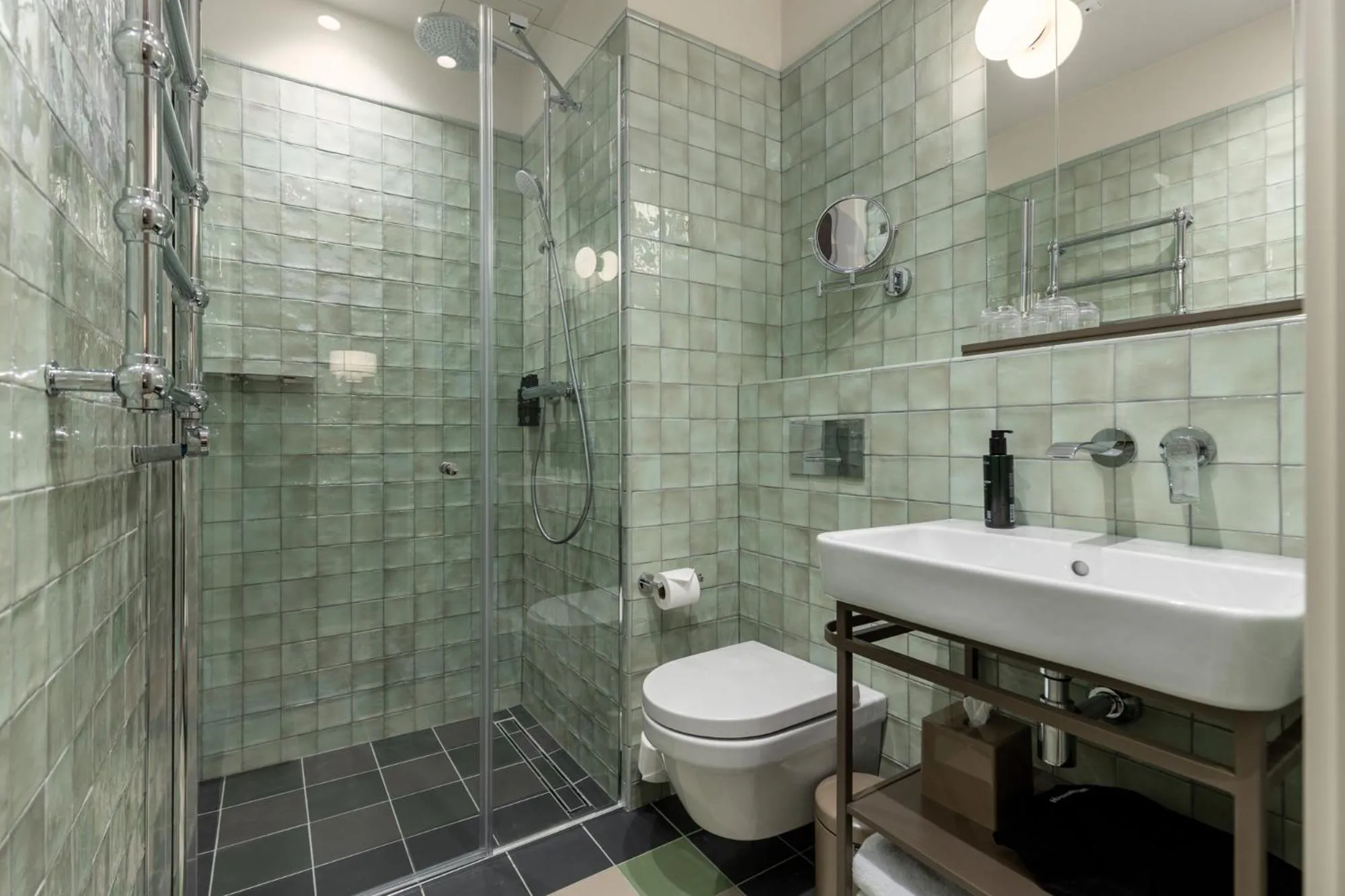 Shower in Carillon Aparthotel - Keystone Collection, opened December 2025