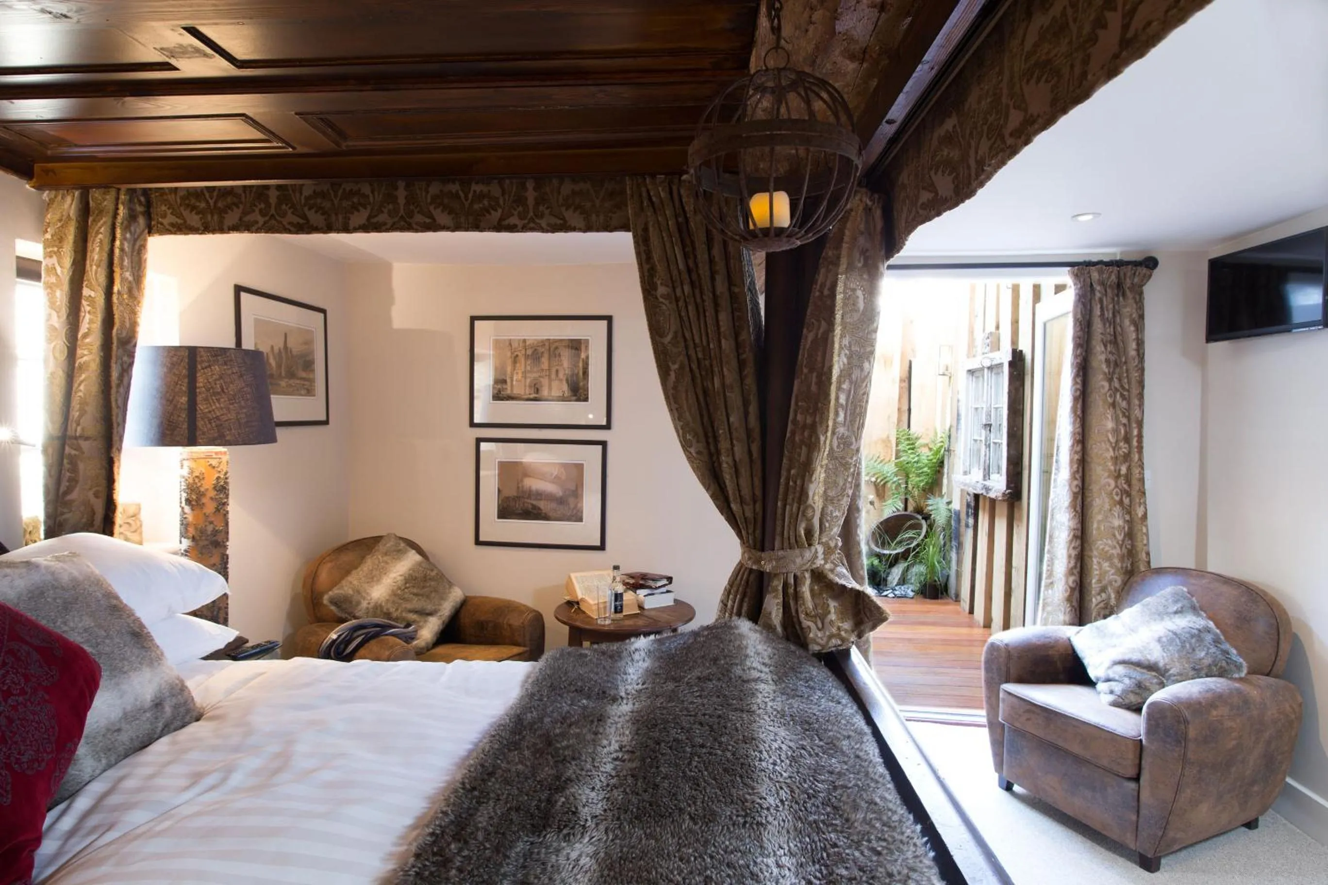 Bed in The Crown Hotel