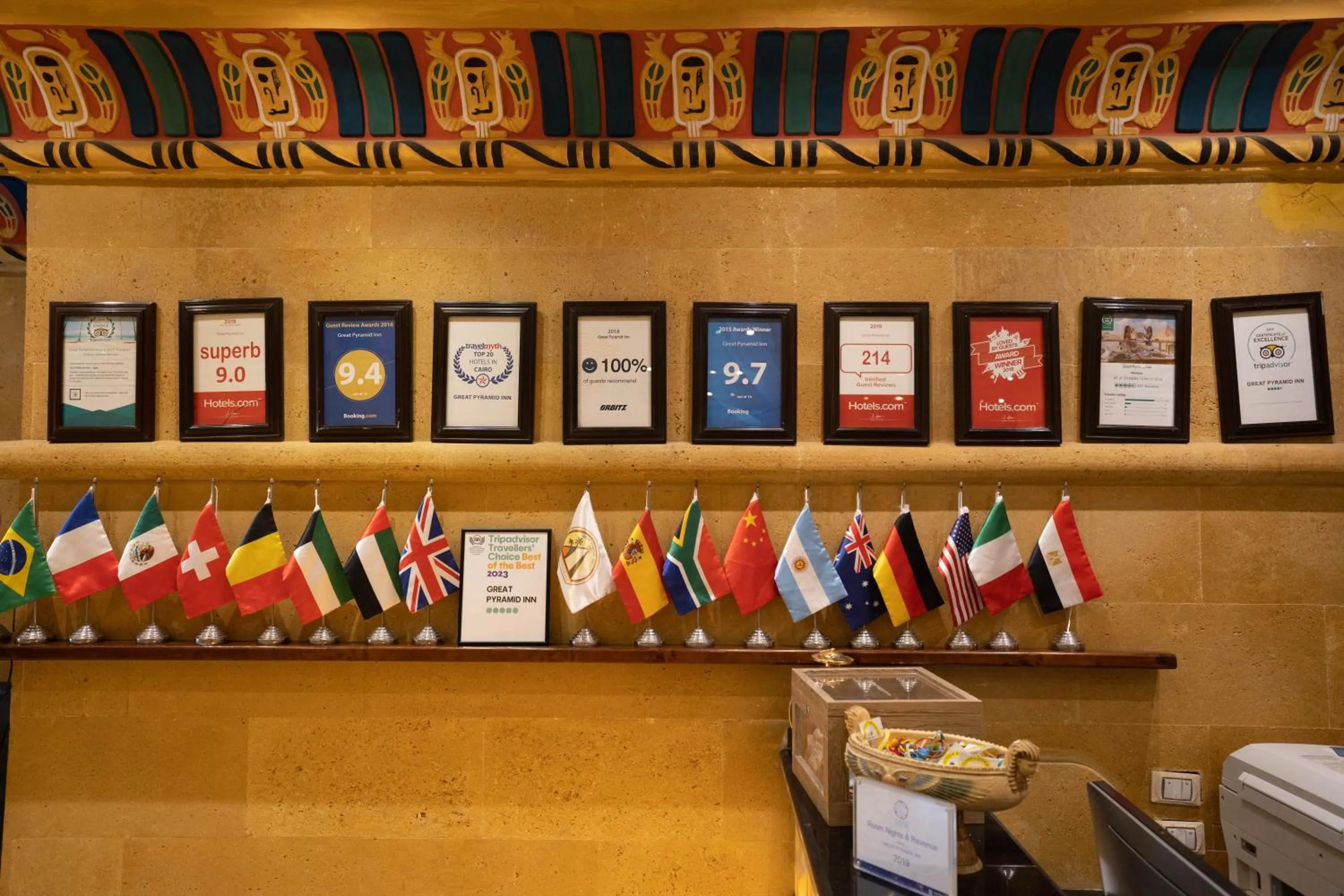 Logo/Certificate/Sign in Great Pyramid Inn