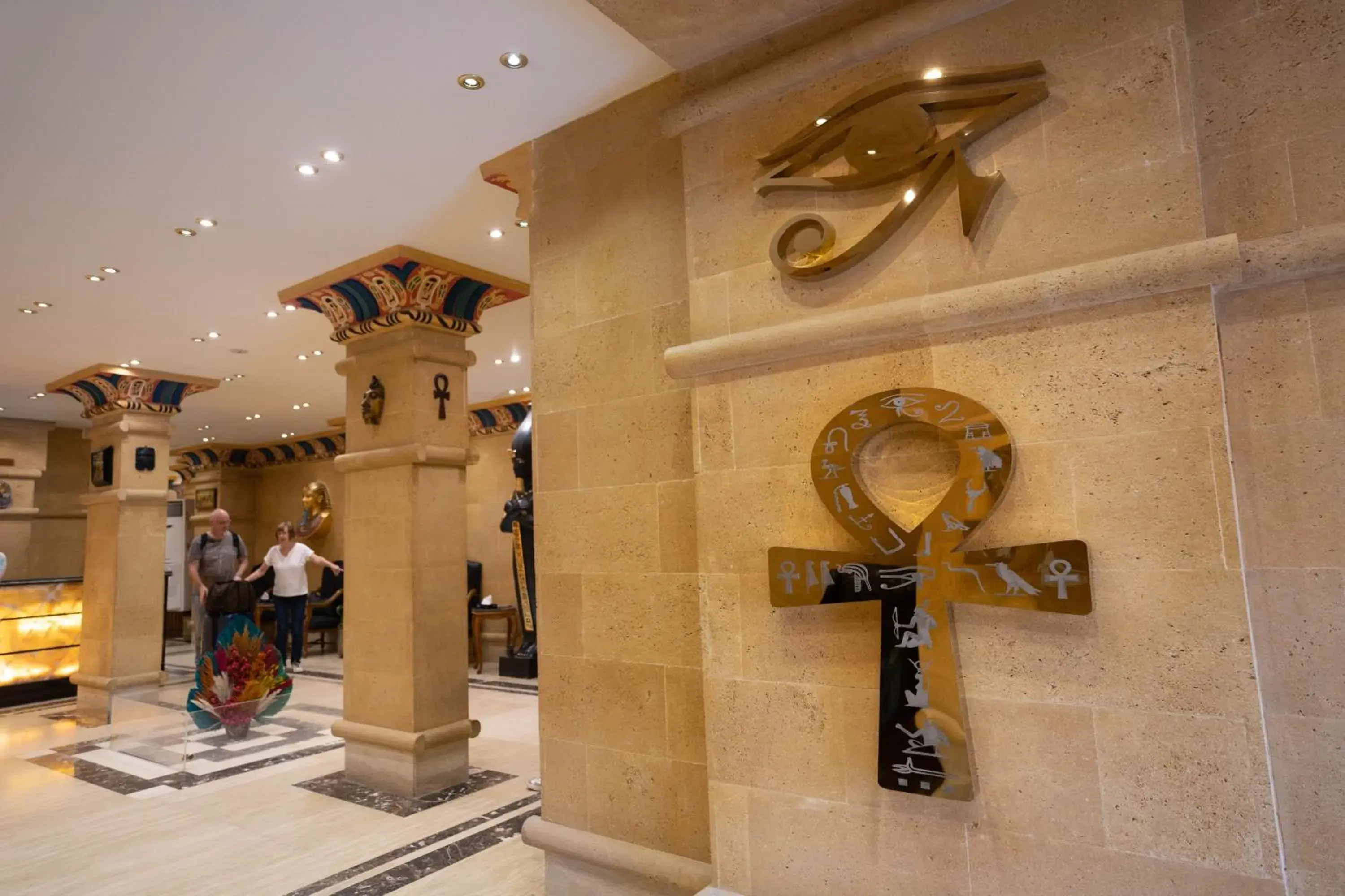 Property building in Great Pyramid Inn Property building in Great Pyramid Inn