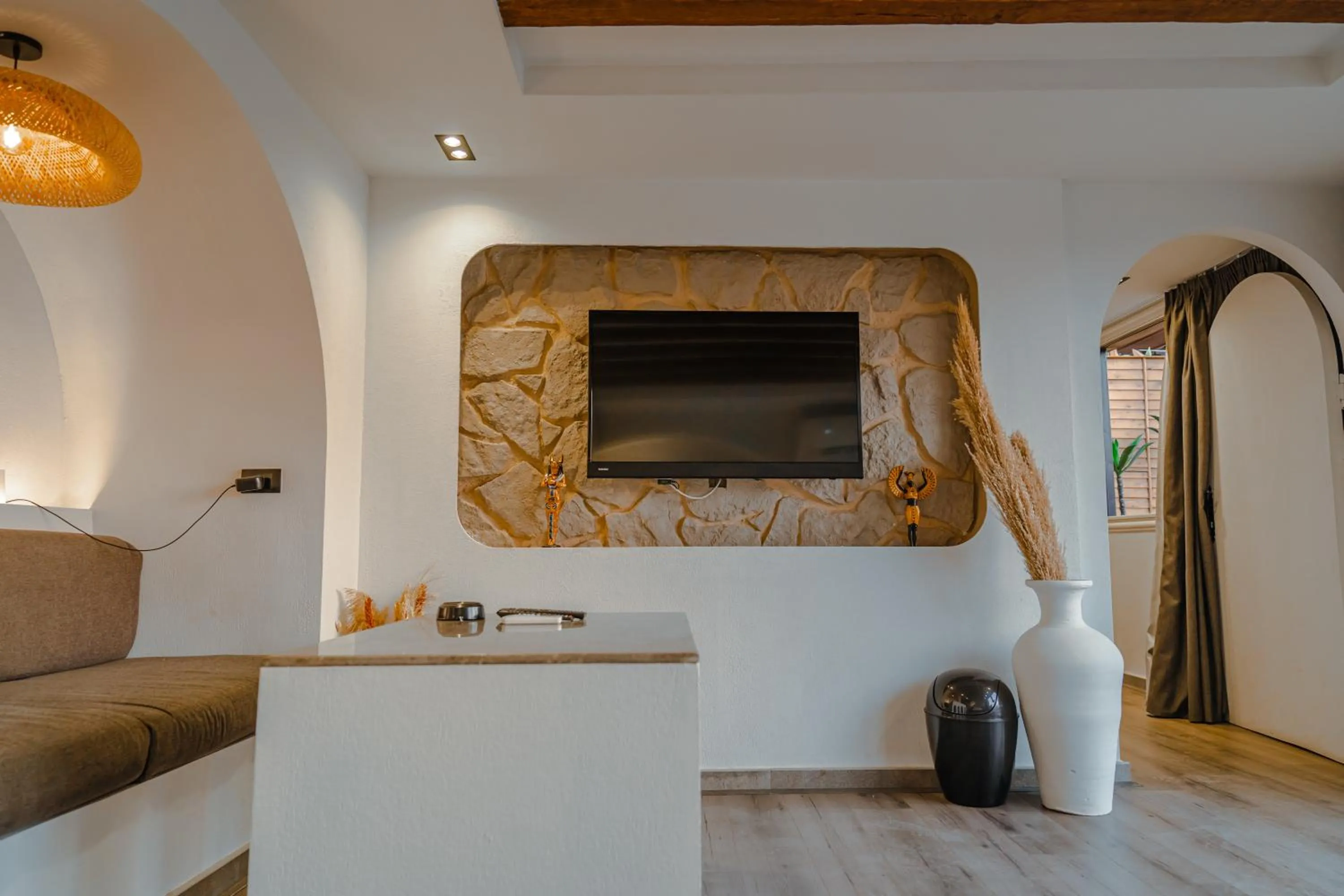 TV and multimedia in Great Pyramid Inn