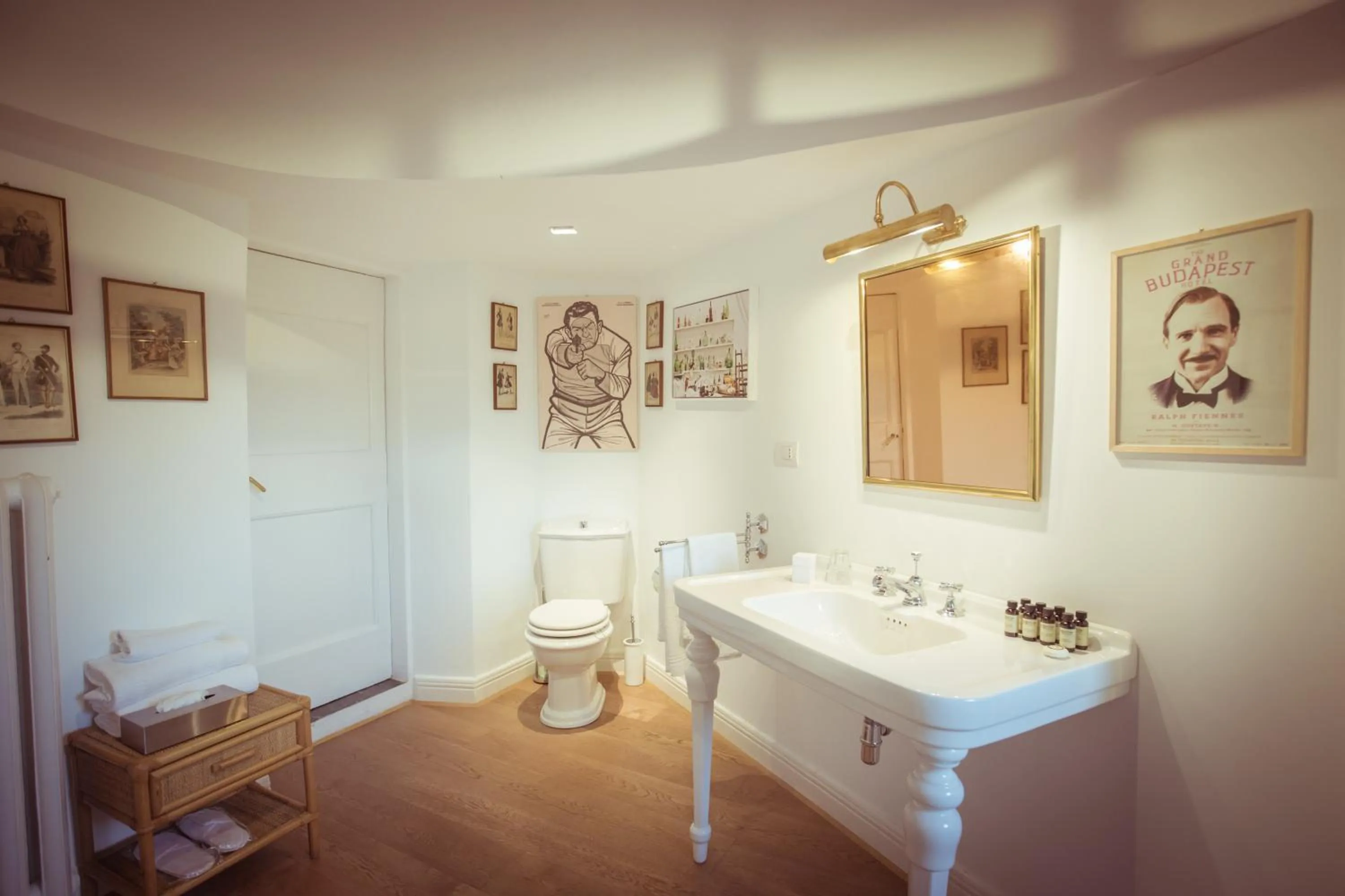 Bathroom in AdAstra Suites
