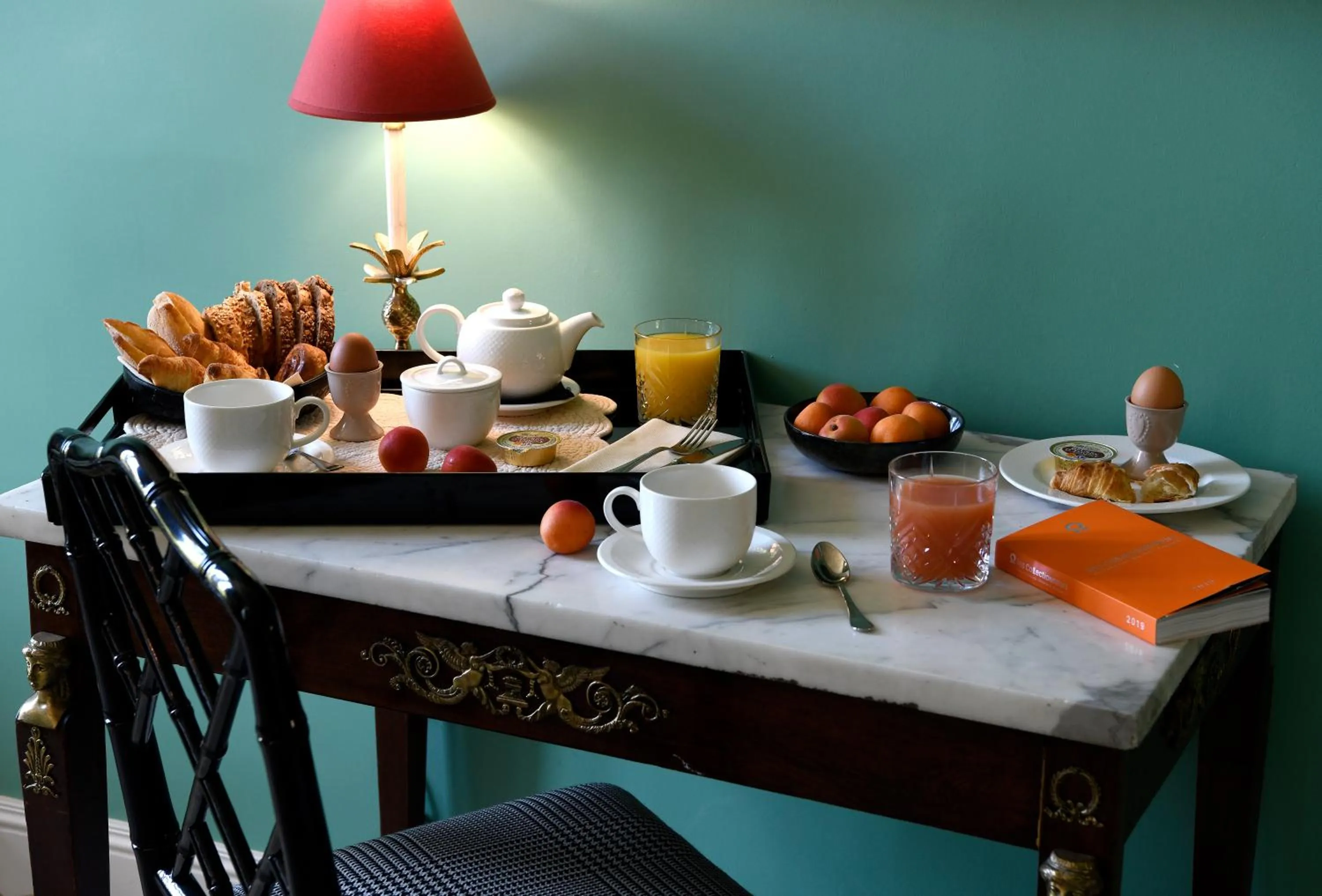 Breakfast in Grand Hôtel Henri - Teritoria