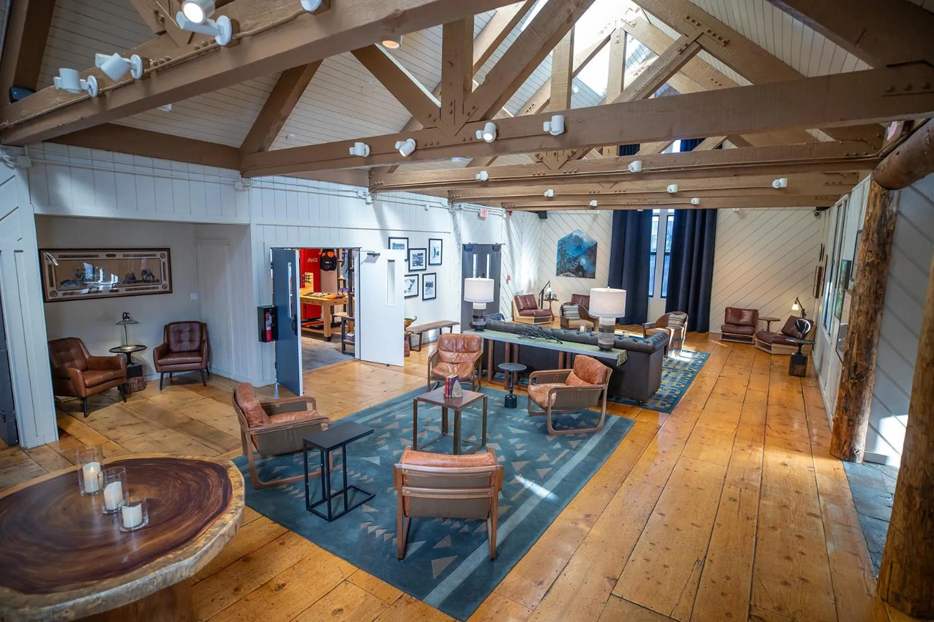 Living room in Outbound Mammoth