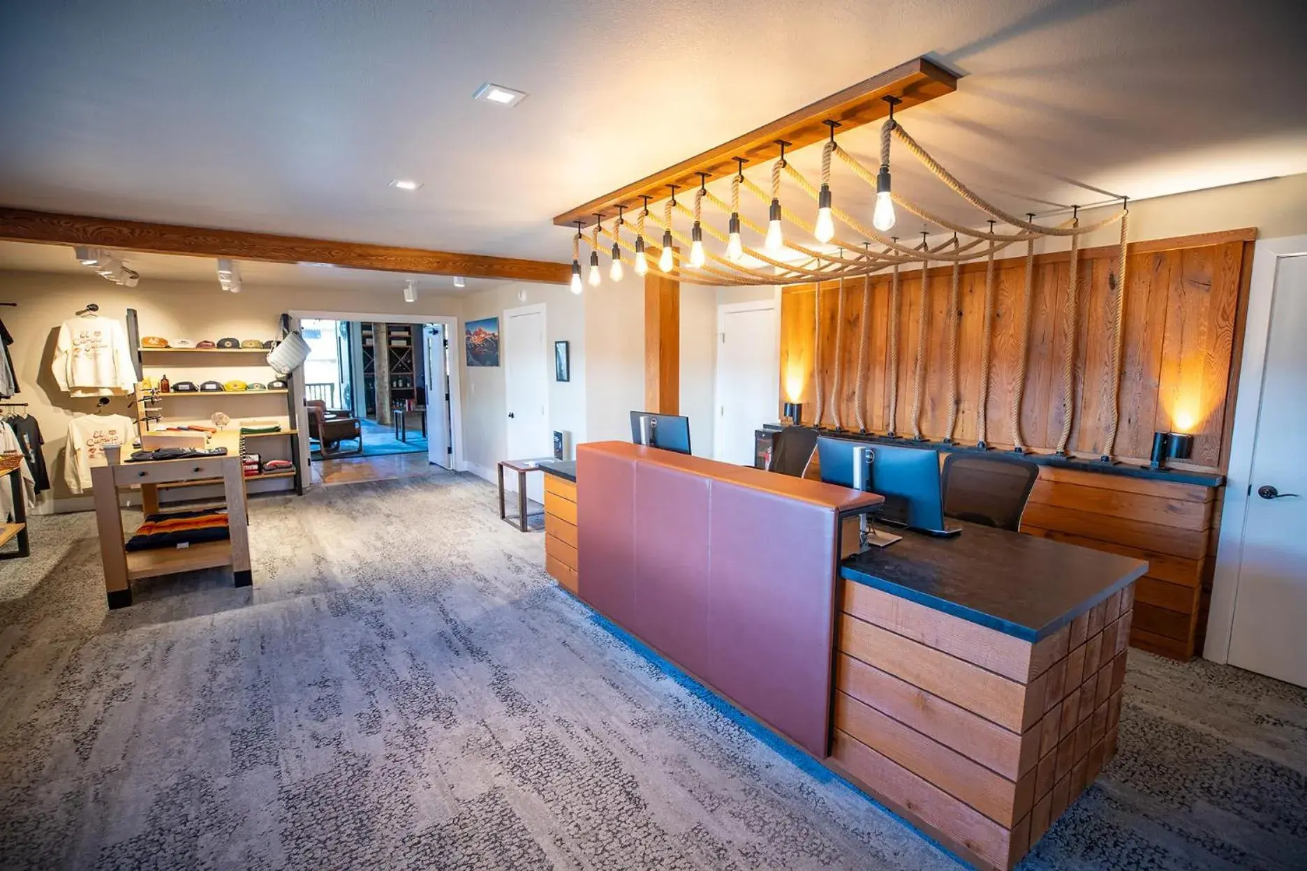 Lobby or reception in Outbound Mammoth Lobby or reception in Outbound Mammoth